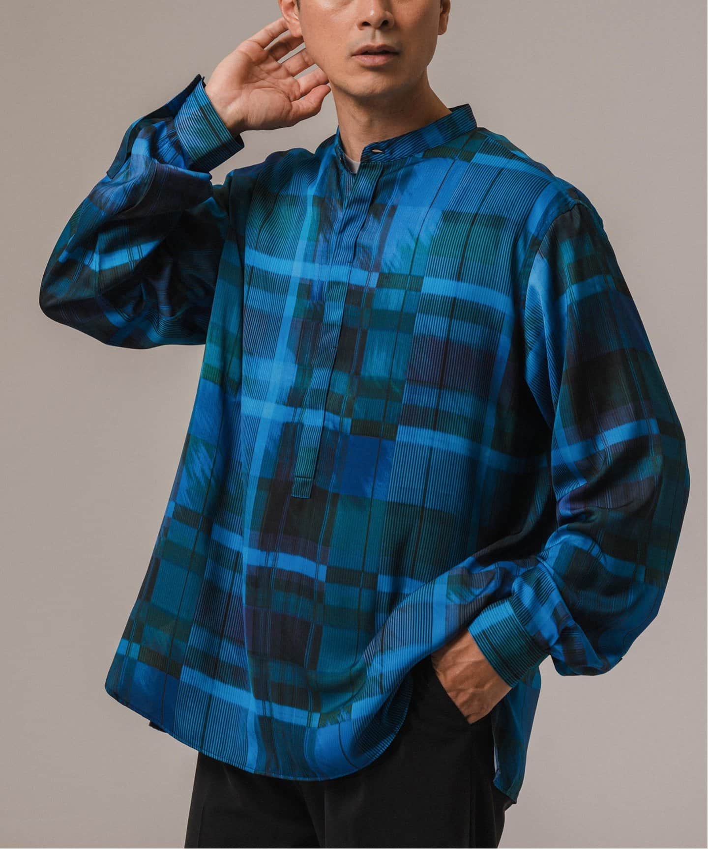 DEVEAUX(デボー) パターン バンドカラープルオーバーシャツ（シャツ