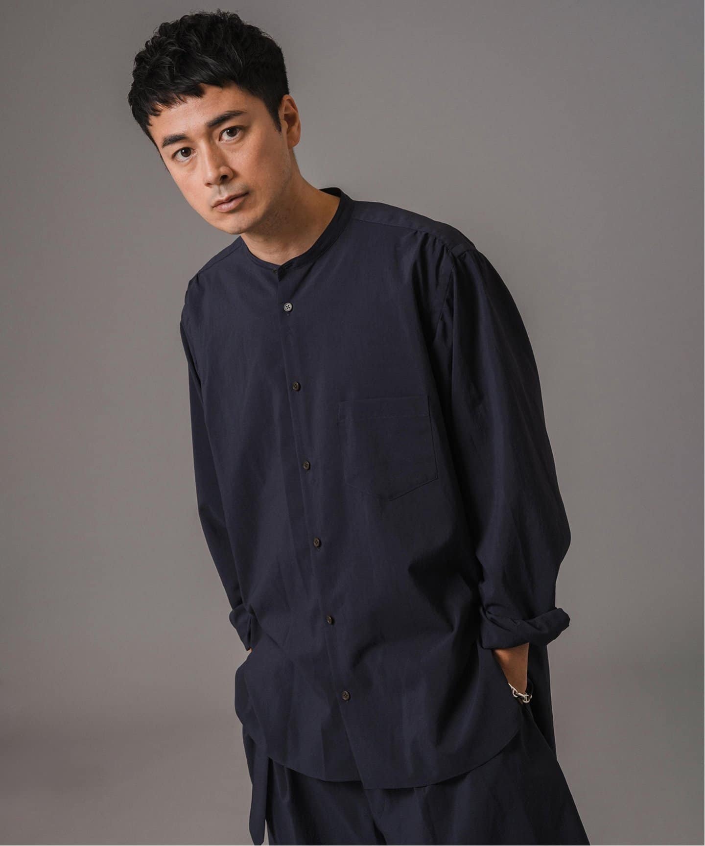 T/E(ティー/イー) フレンチワーク グランパシャツ（シャツ／ブラウス