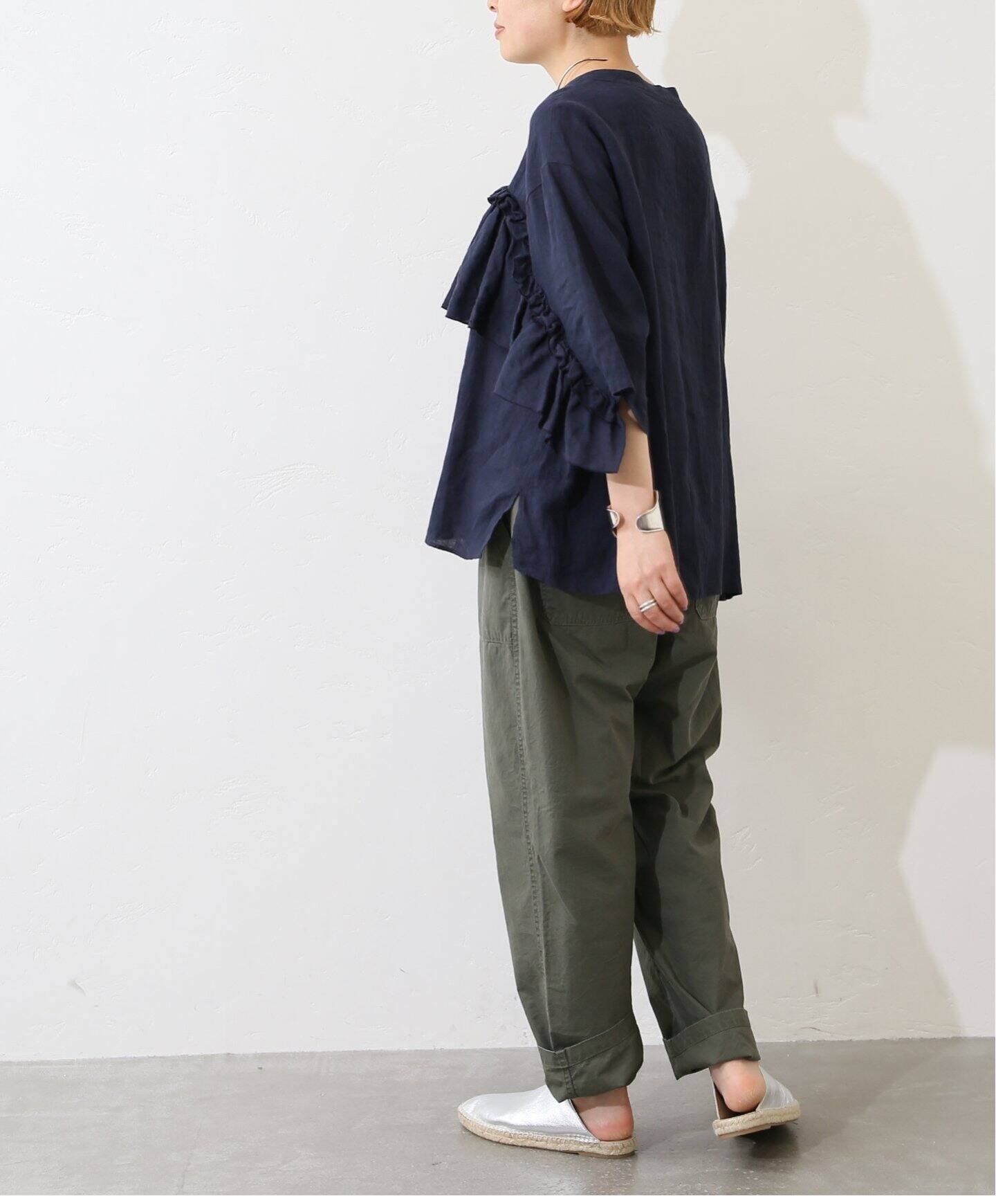 フレンチリネン フリルプルブラウス（シャツ／ブラウス）｜journal 