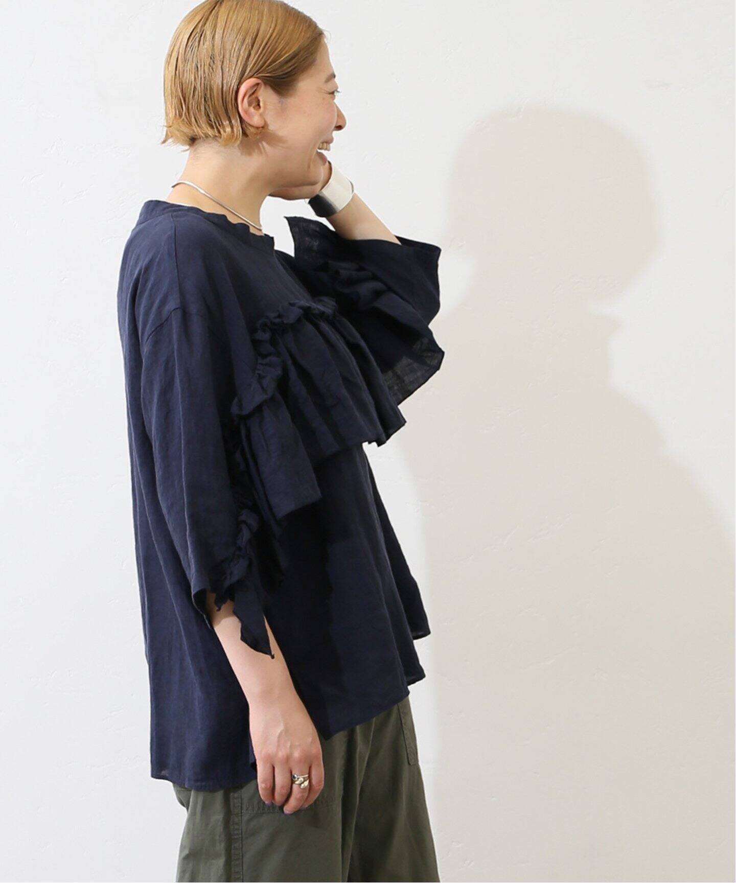 フレンチリネン フリルプルブラウス（シャツ／ブラウス）｜journal  
