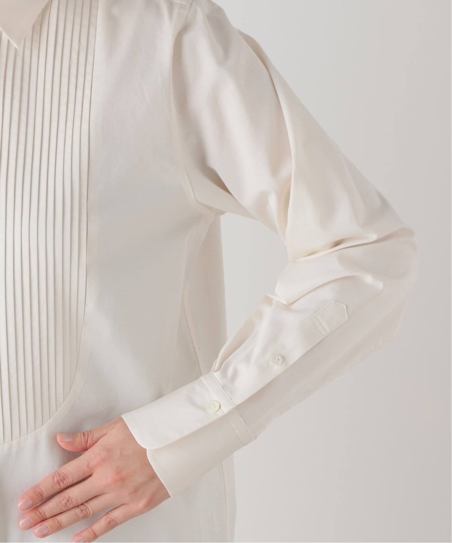 Col Pierrot/コル ピエロ】コンパクトシャイニーサテンピンタック  