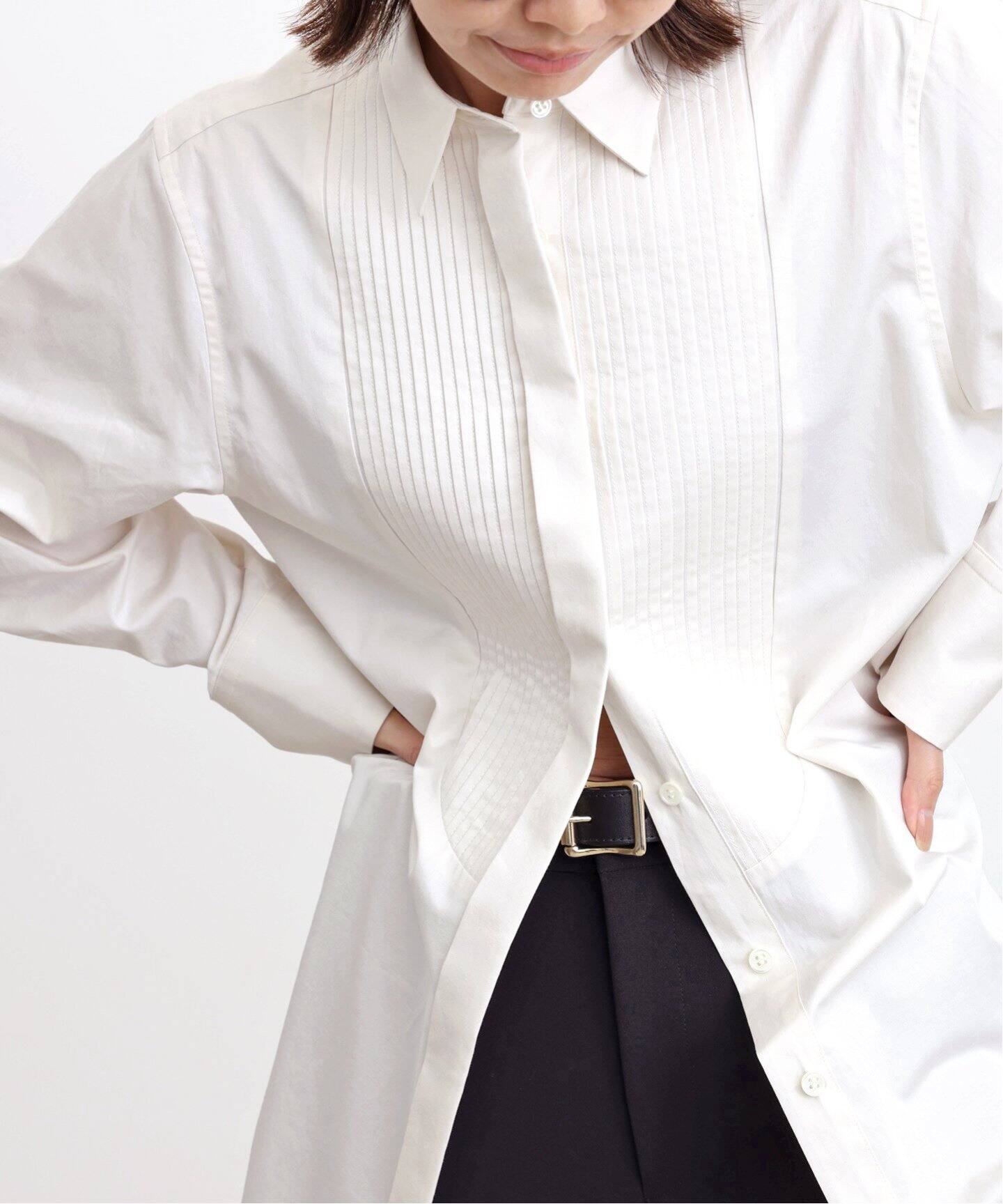 Col Pierrot/コル ピエロ】コンパクトシャイニーサテンピンタック  