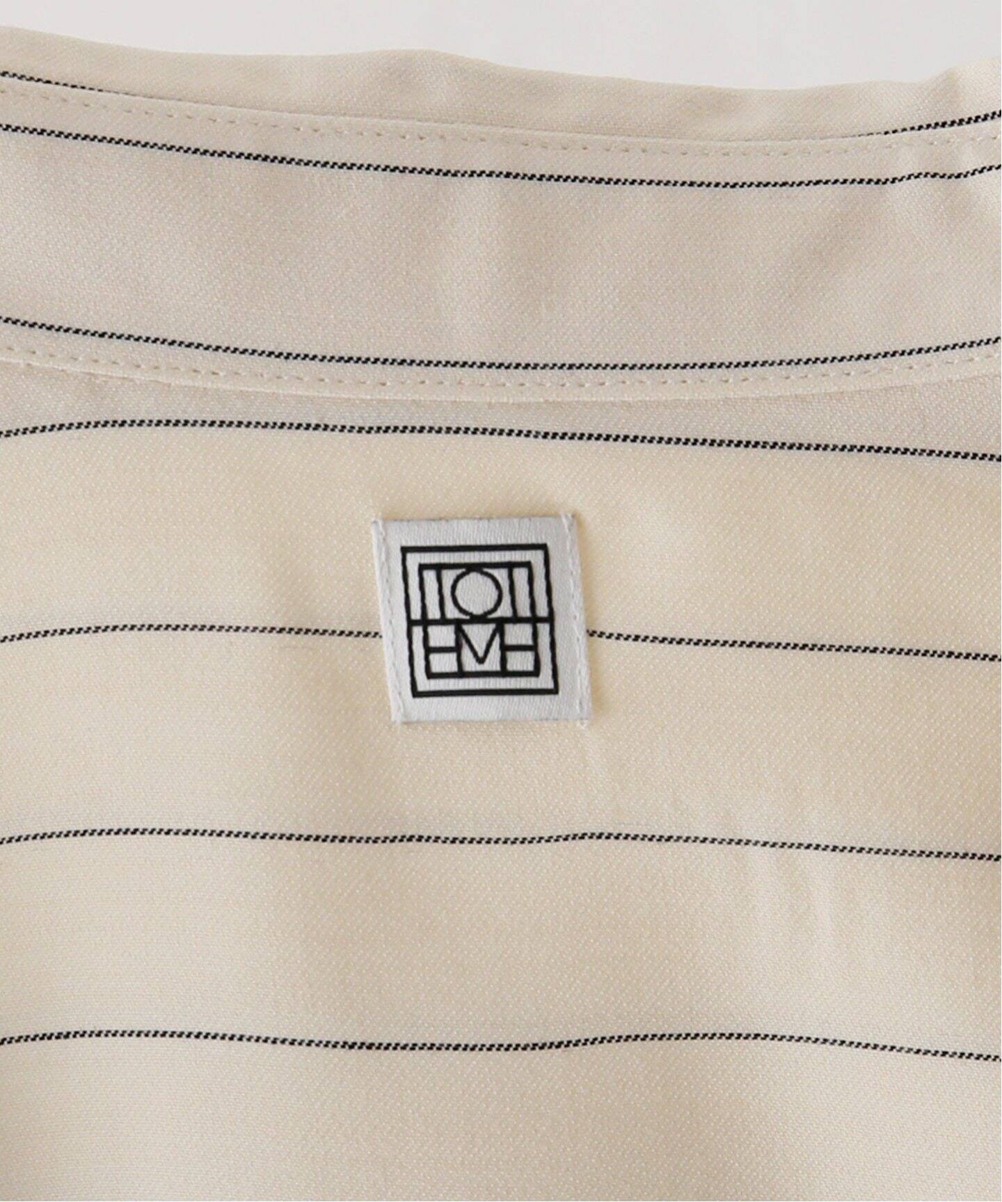 TOTEME/トーテム】 LOOSE PINSTRIPED SHIRT（シャツ／ブラウス）｜L 