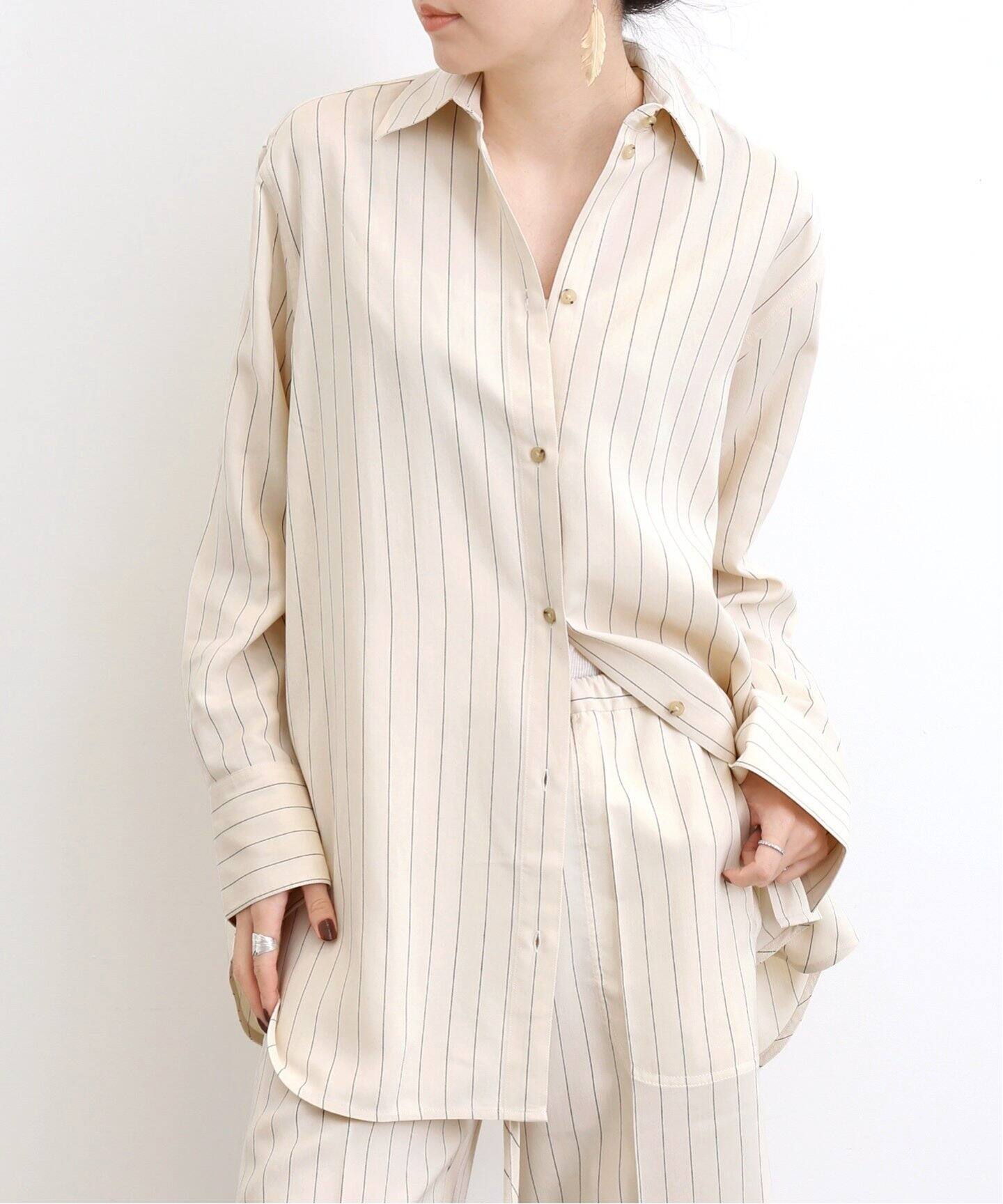 TOTEME/トーテム】 LOOSE PINSTRIPED SHIRT（シャツ／ブラウス）｜L 
