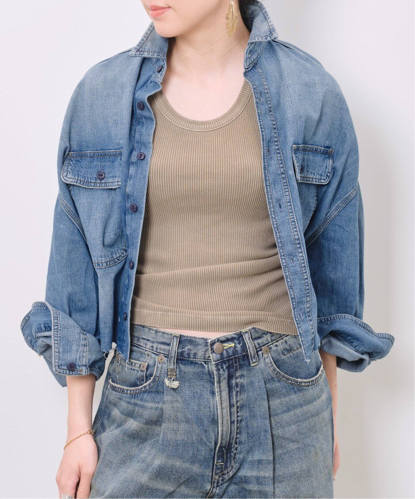 R13/アールサーティーン】 CROPPED DENIM SHIRT（シャツ／ブラウス 