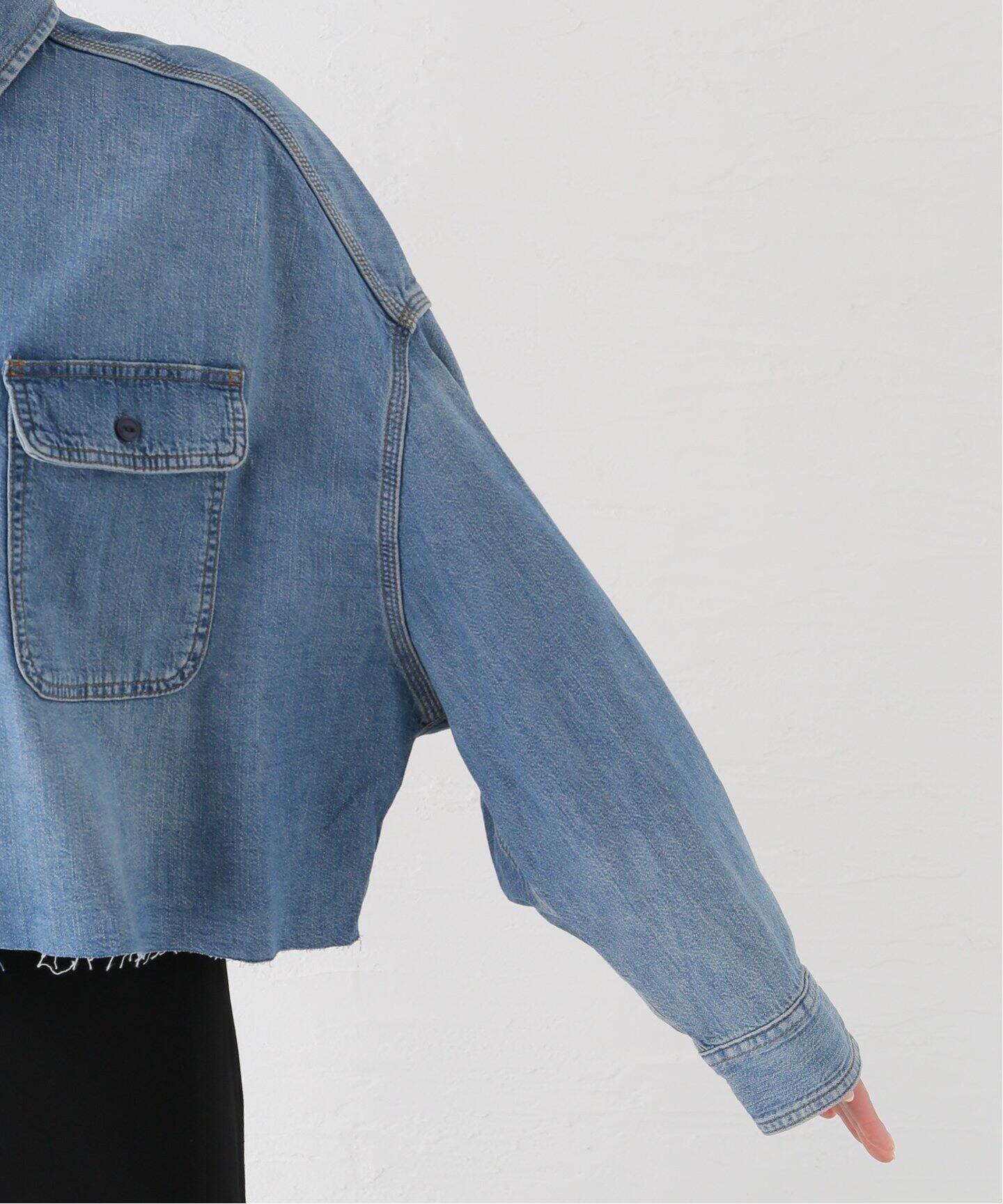 R13/アールサーティーン】 CROPPED DENIM SHIRT（シャツ／ブラウス 