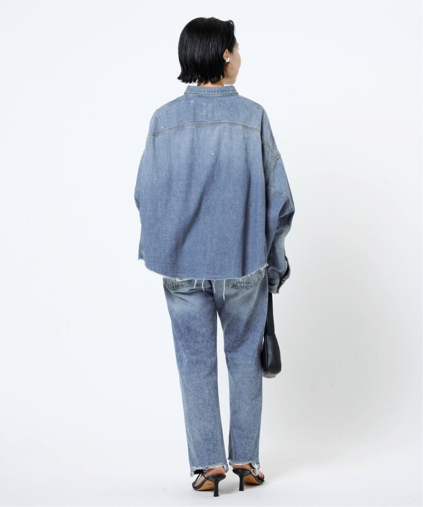 R13/アールサーティーン】クロップドデニムシャツ（シャツ／ブラウス  