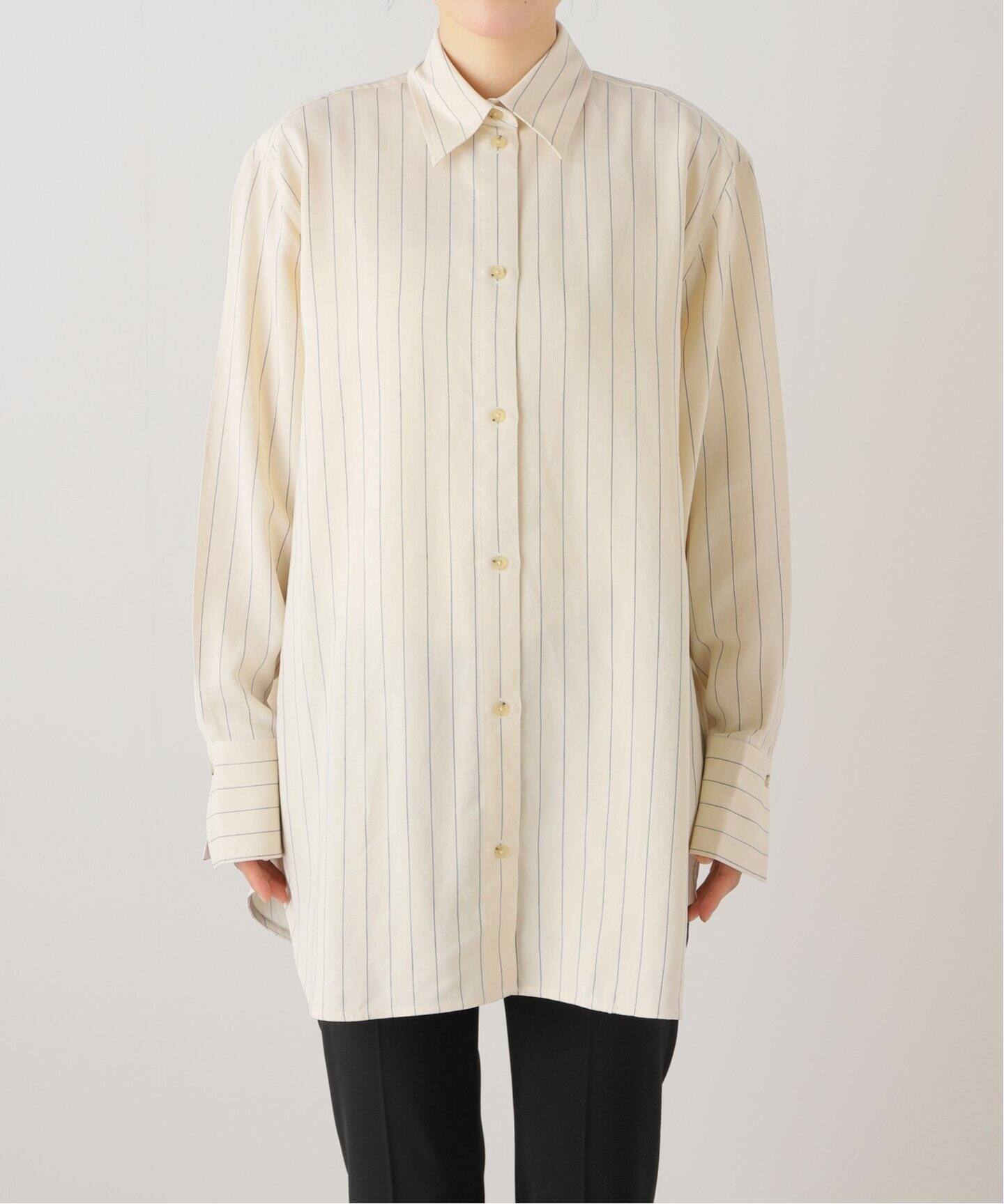 TOTEME/トーテム】Relaxed pinstriped shirt（シャツ／ブラウス）｜AP  