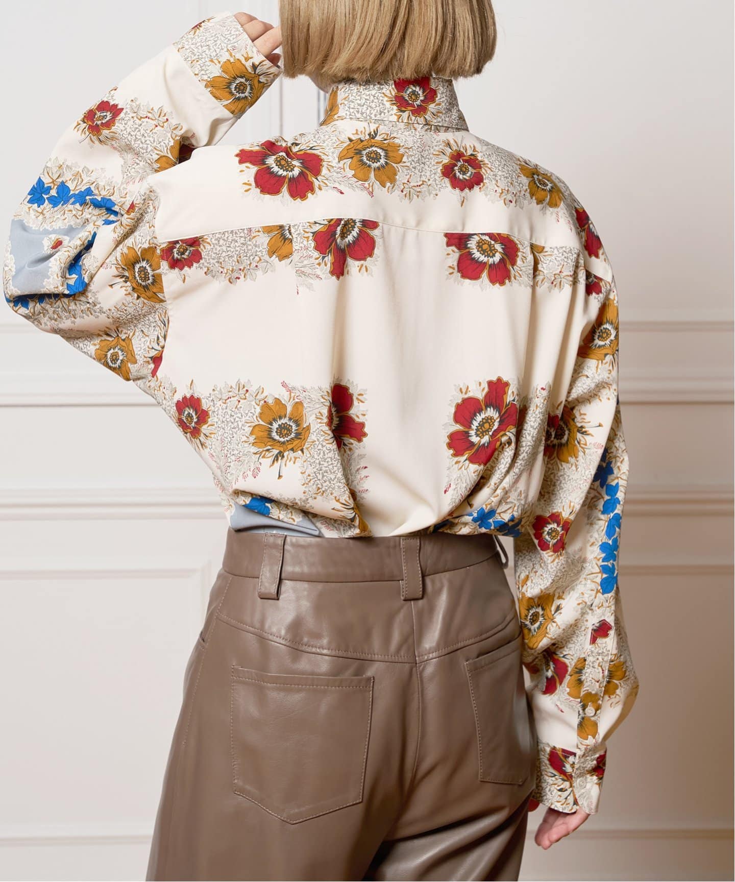 極美品✨ 現行品 IENA LA BOUCLE ヒストリカルボタニーシャツ　総柄 IENA LA BOUCLE ヒストリカルボタニーシャツ（シャツ／ブラウス