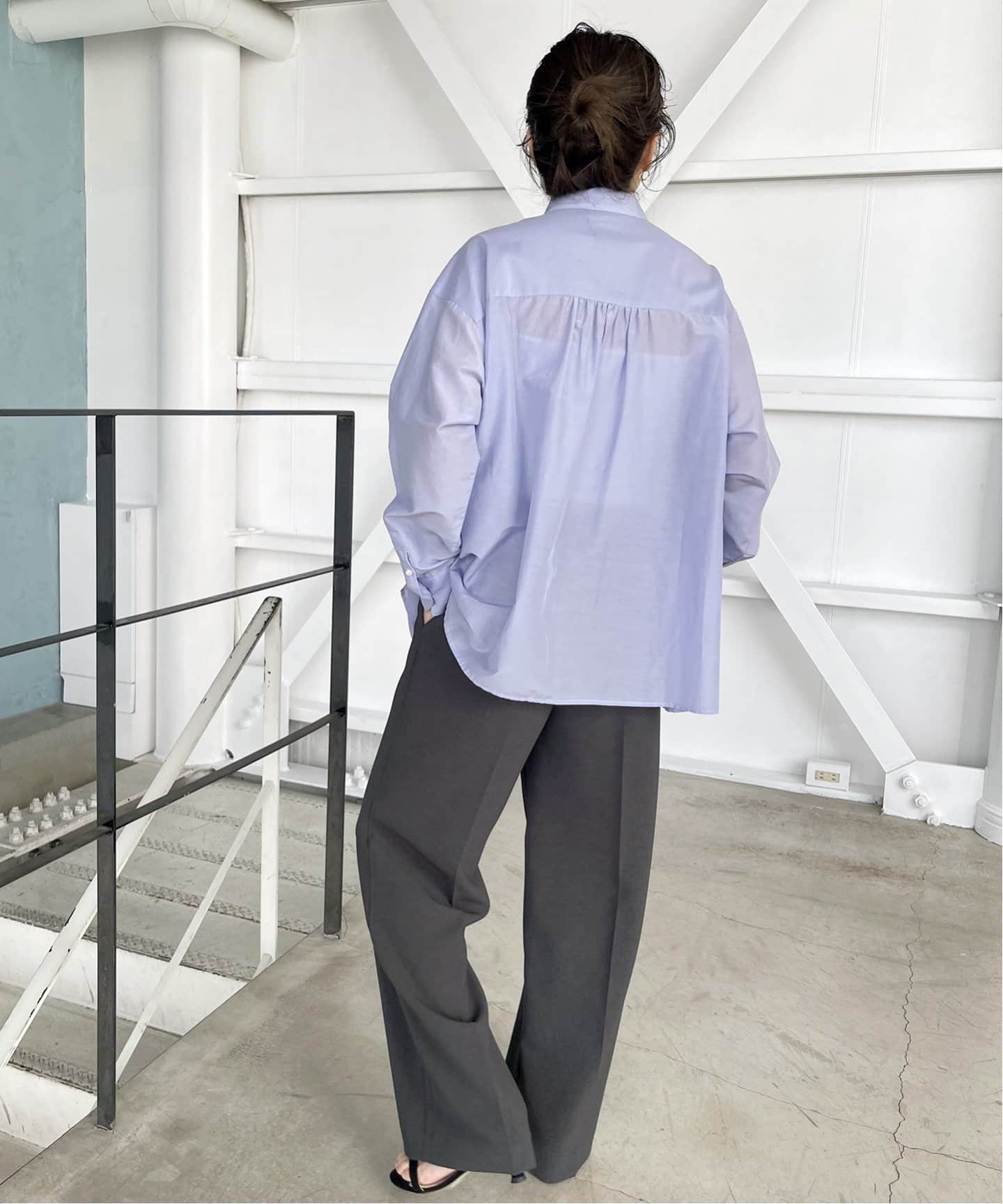 sara⭐︎Spick&Span コットンシルクフロントフリルブラウス Spick & Span（スピックアンドスパン）の「コットンシルク