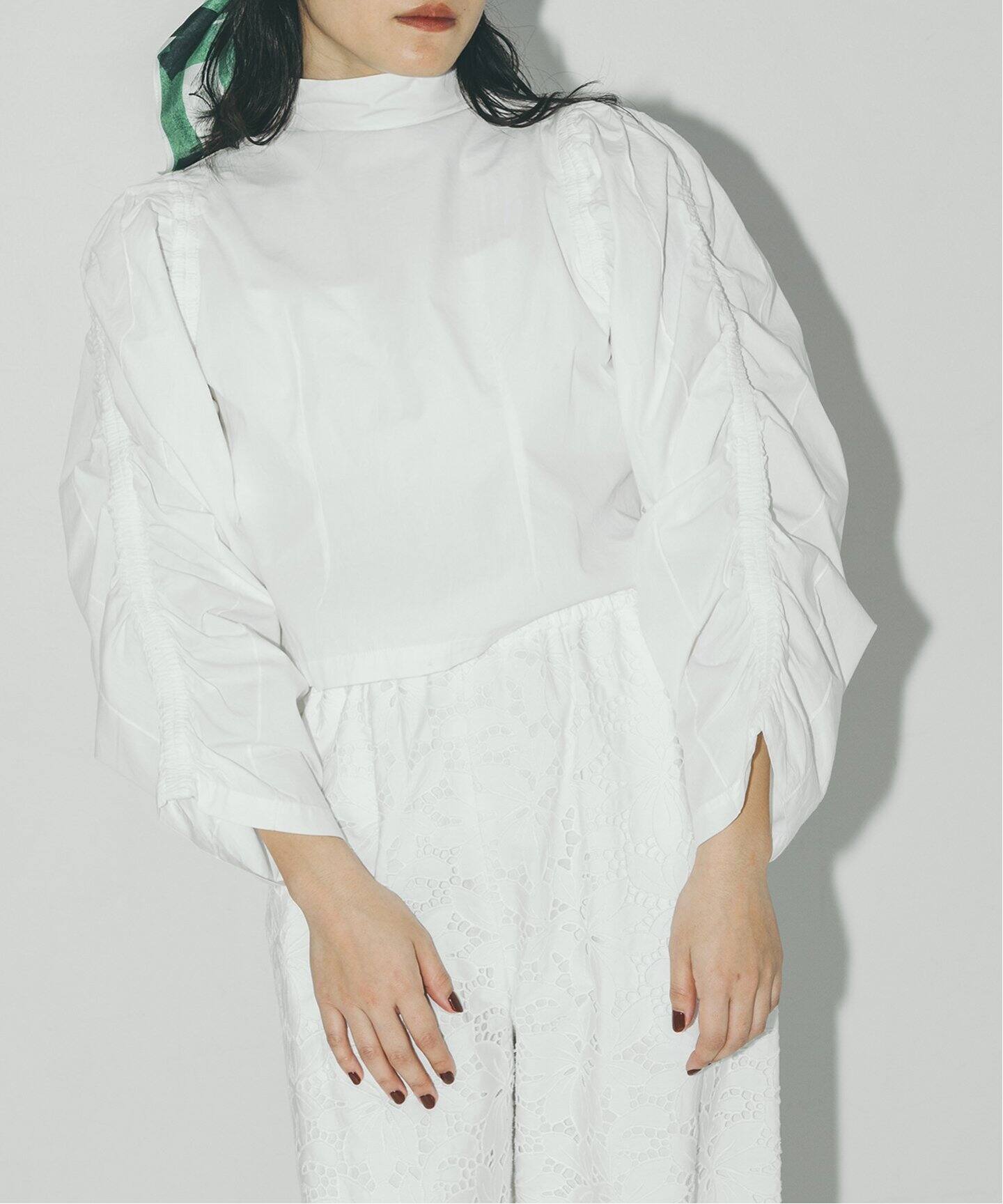 SEEALL/シーオール】 GATHER SLEEVE TOP:ブラウス（シャツ／ブラウス 