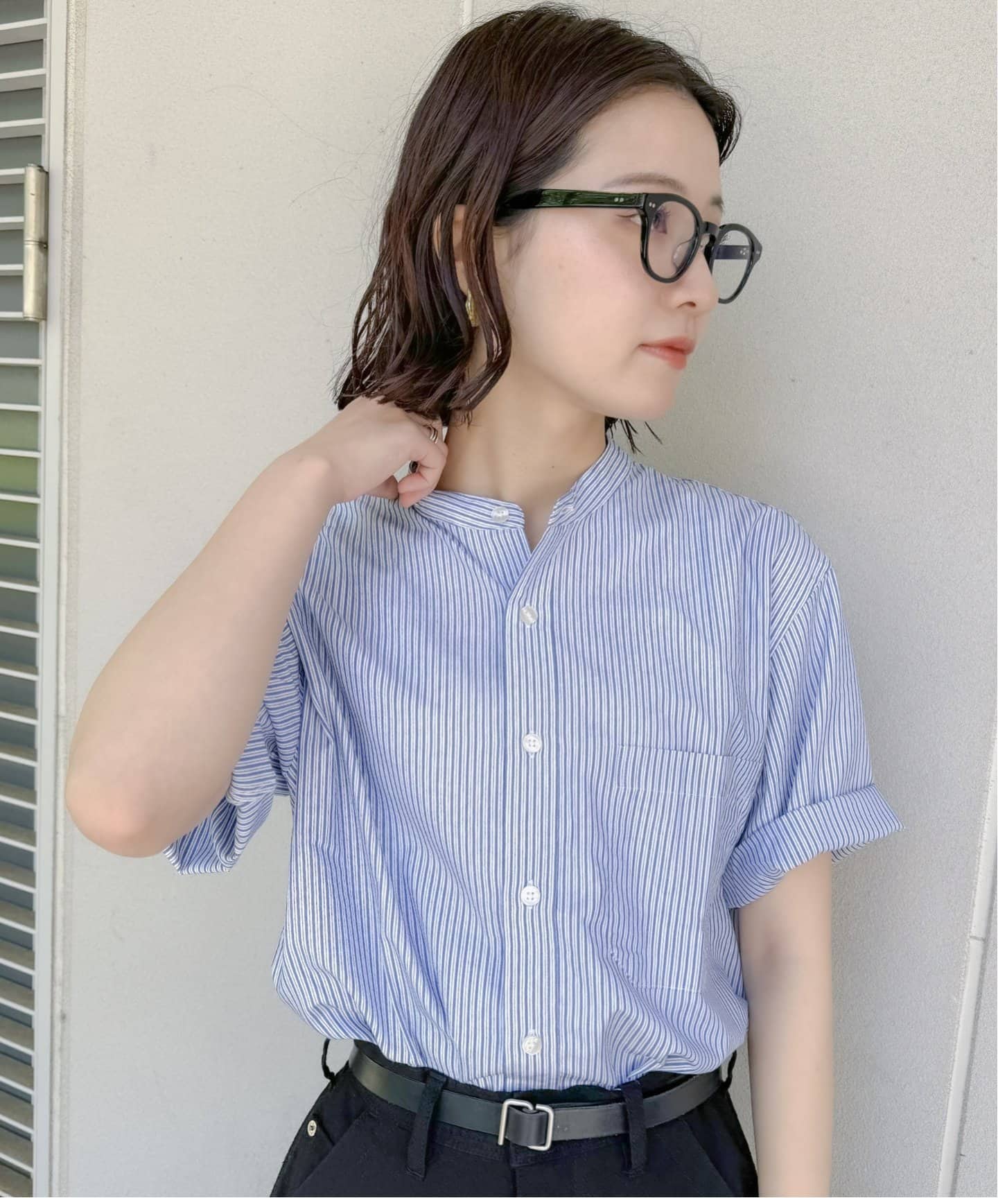 IVE レイ 着用 SURGERYクロップドサテンシャツ ブルー