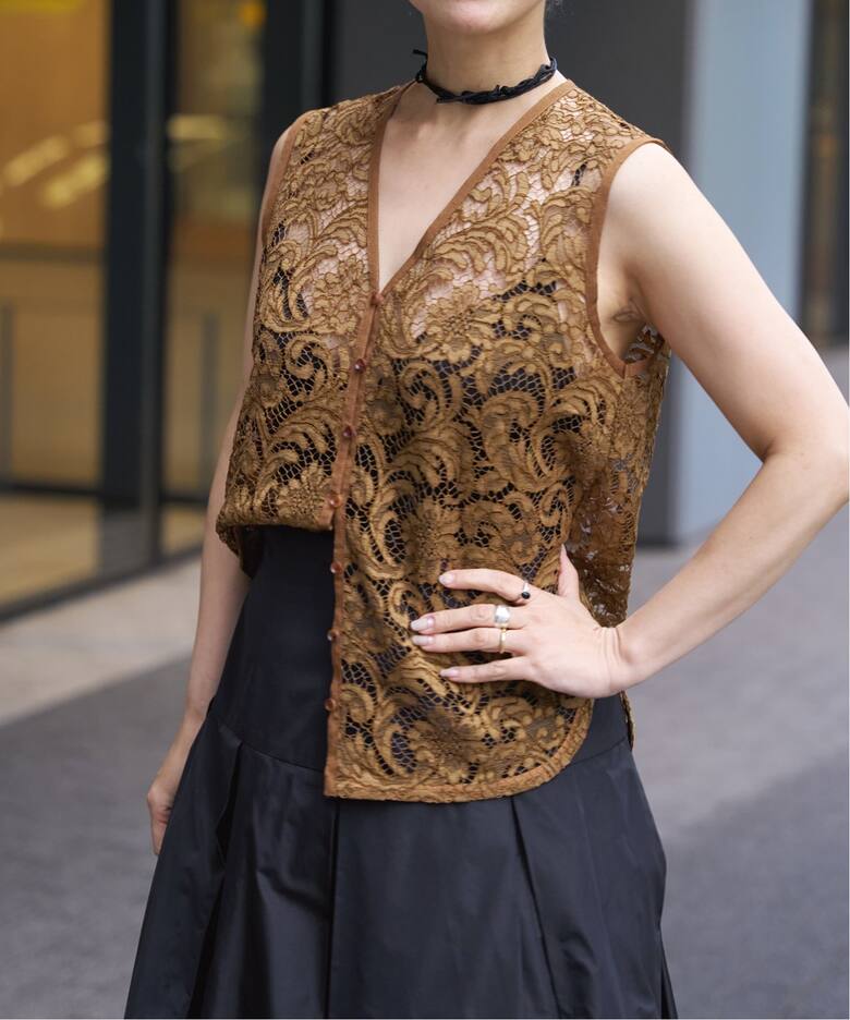 IENA LA BOUCLE リバーレースVネックブラウス 