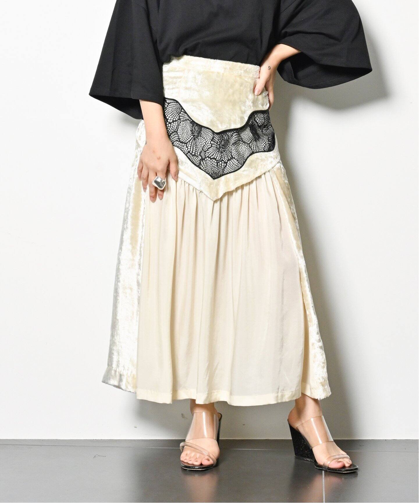 TOGA PULLA VELVET LACE SKIRT TP242-FG221：スカート（その他スカート  