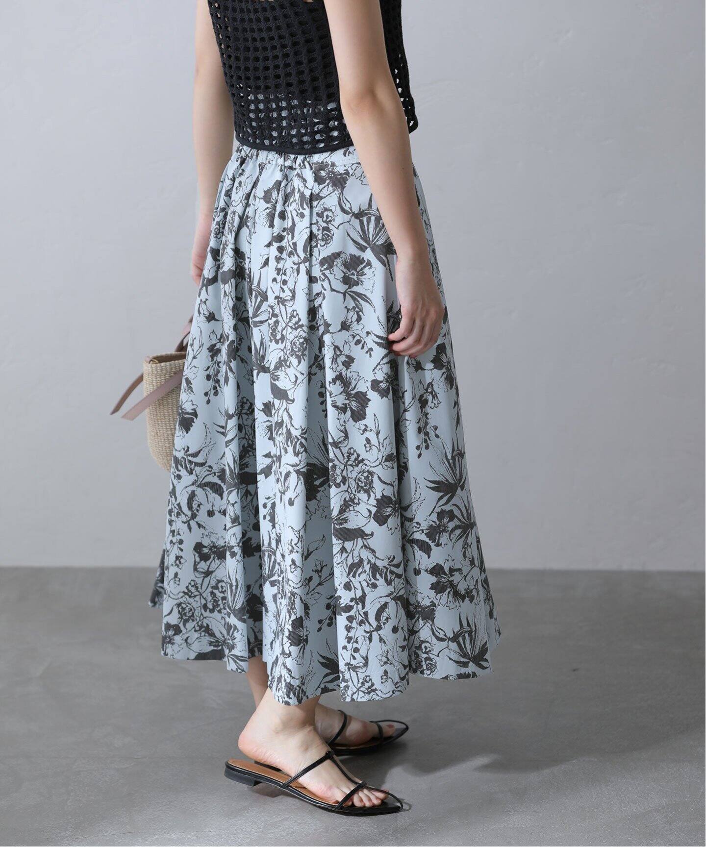 ボタニカルフラワータックスカート（ロング・マキシ丈スカート）｜La  