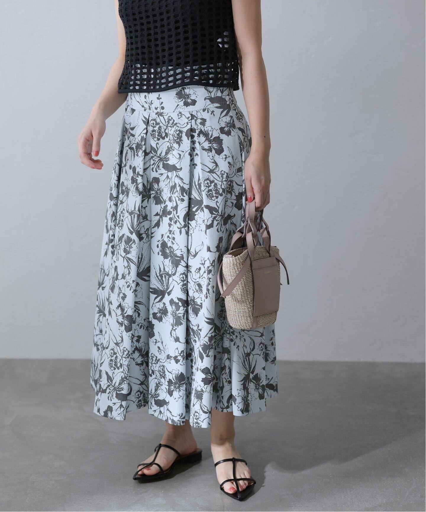 ボタニカルフラワータックスカート（ロング・マキシ丈スカート）｜La  