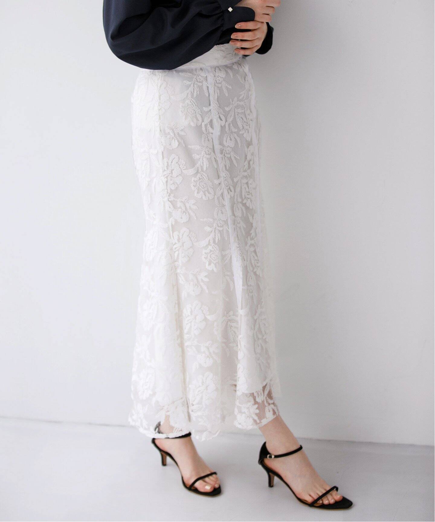 エンブロイダリーチュールスカート（ロング・マキシ丈スカート）｜La  