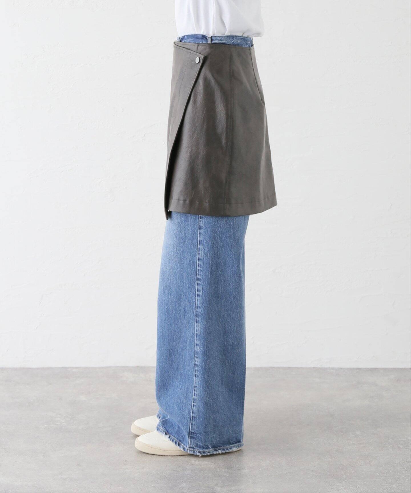 フェイクレザーレイヤードスカート（ミニスカート）｜FRAMeWORK  