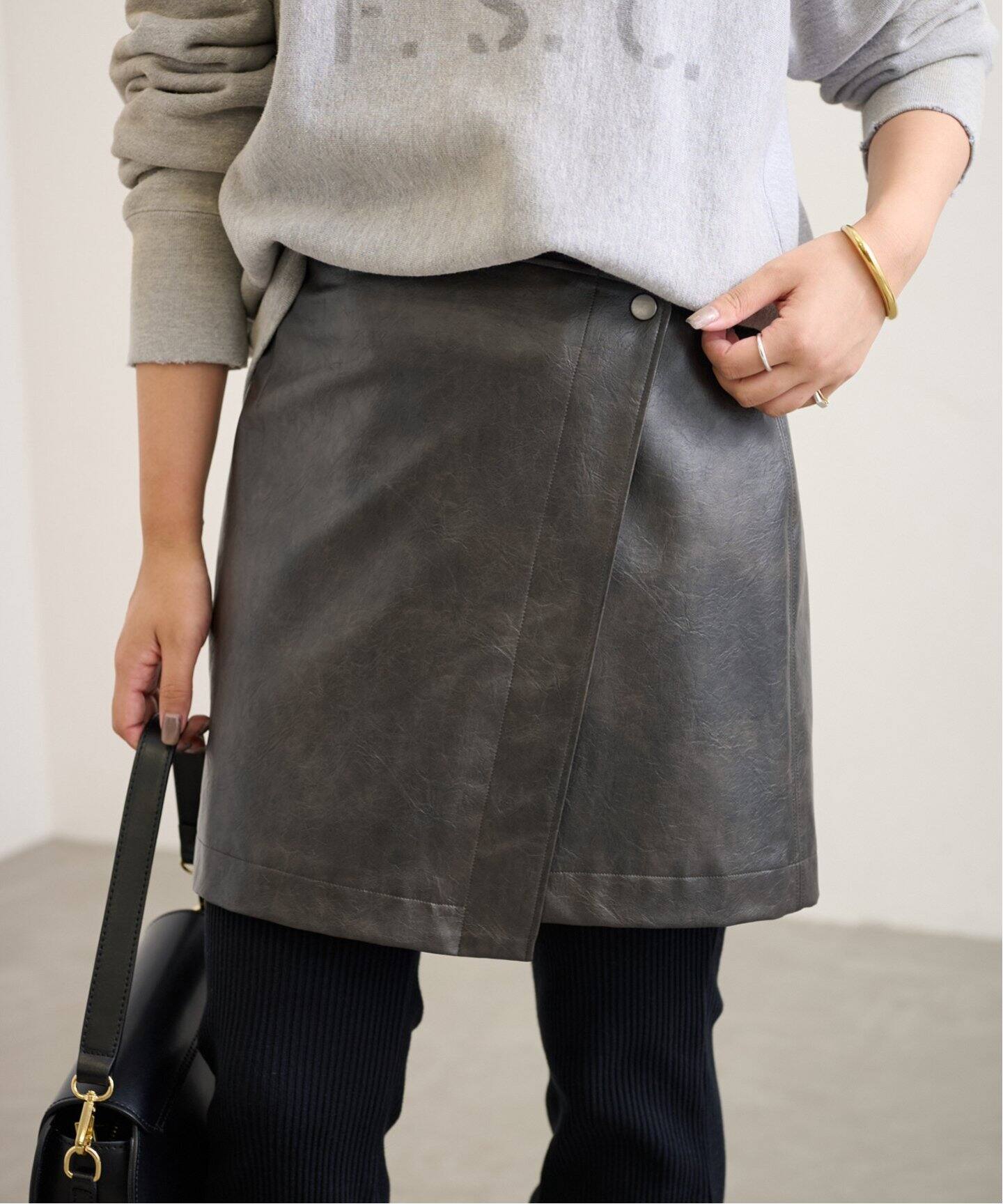 フェイクレザーレイヤードスカート（ミニスカート）｜FRAMeWORK  
