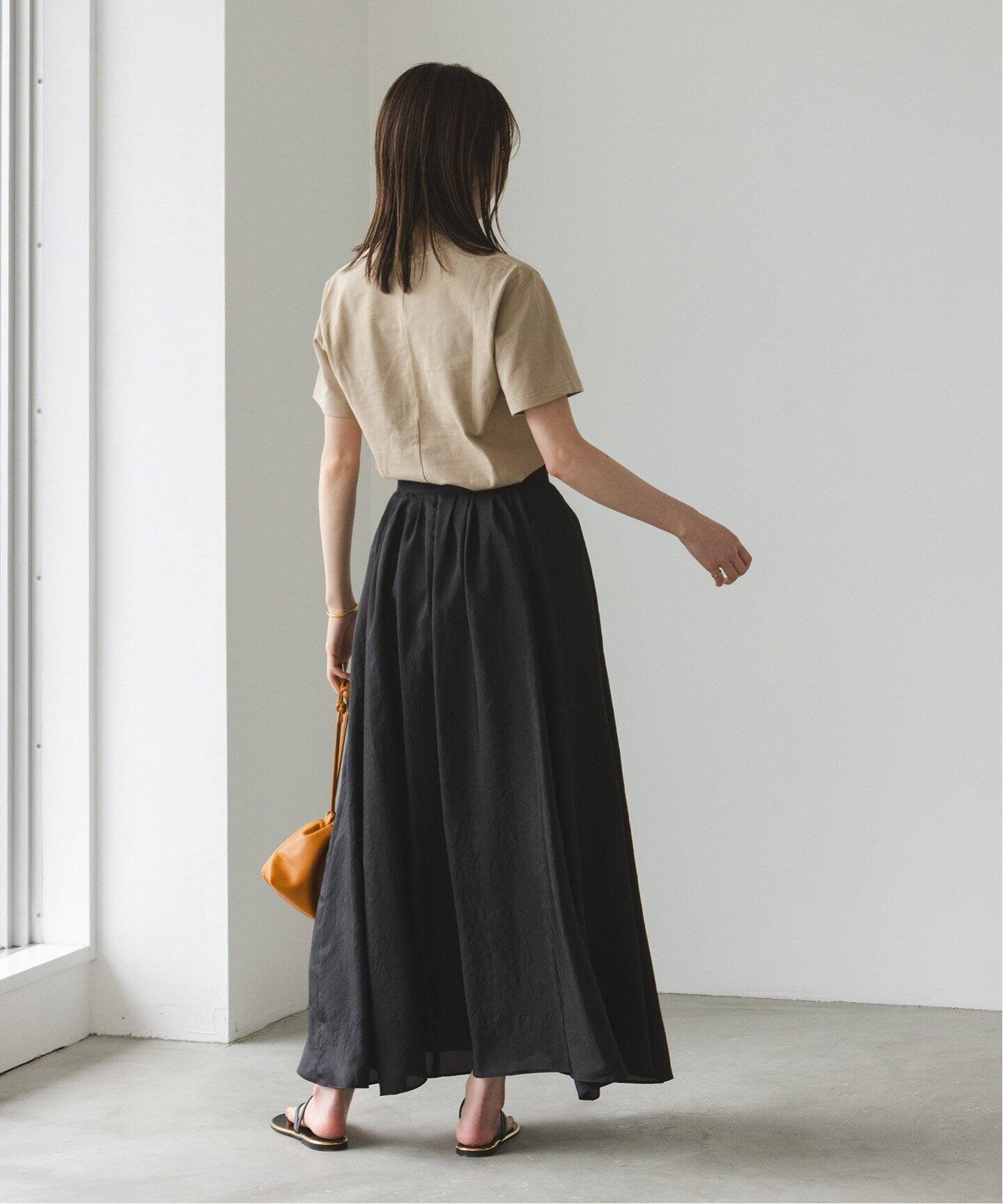 シルキータフタマキシスカート（ロング・マキシ丈スカート）｜NOBLE  
