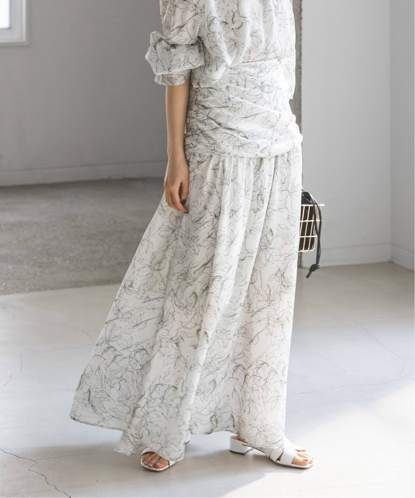 マーブルフラワーギャザーコルセットスカート（ロング・マキシ丈  