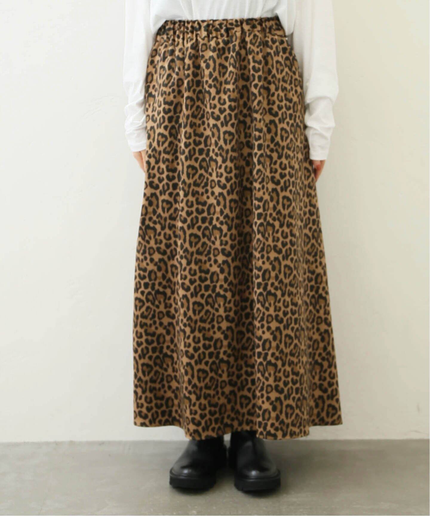 レオパードサテン マキシスカート（ロング・マキシ丈スカート  