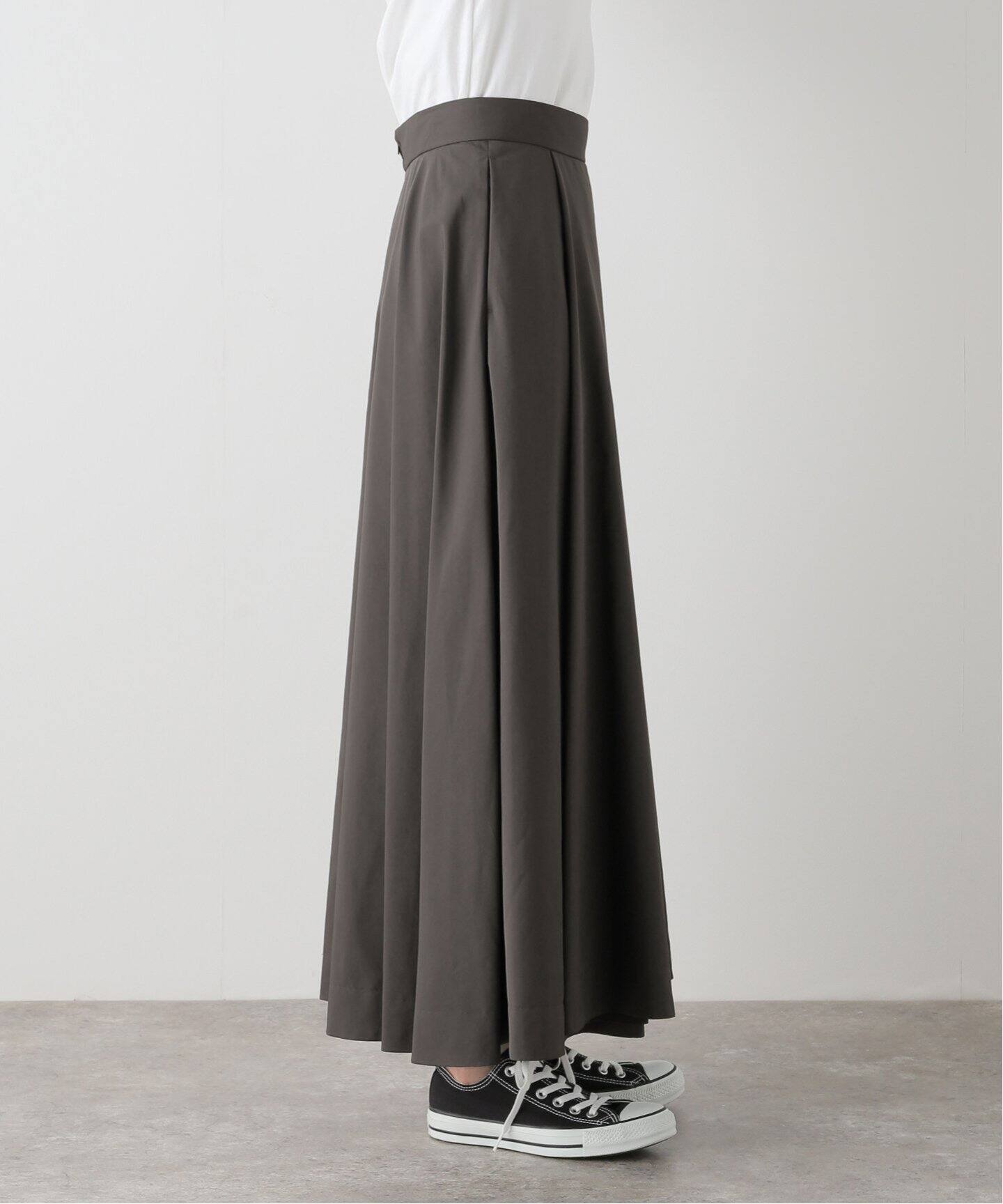 ATON/エイトン】 NYLON TWILL PADDED SKIRT（ロング・マキシ丈スカート 
