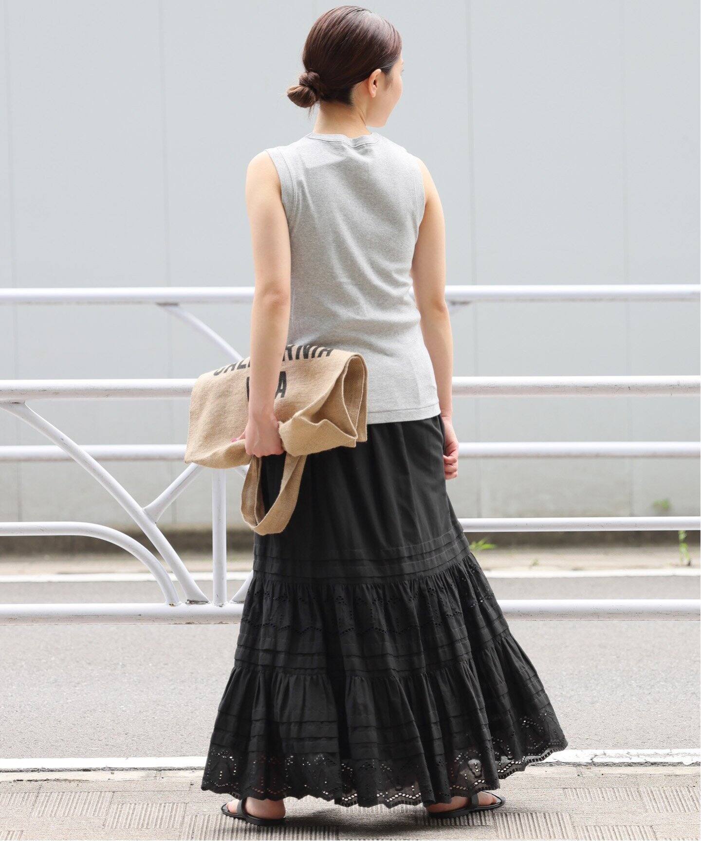 WEB限定追加3》コットンボイルタック刺繍ロングスカート（ロング