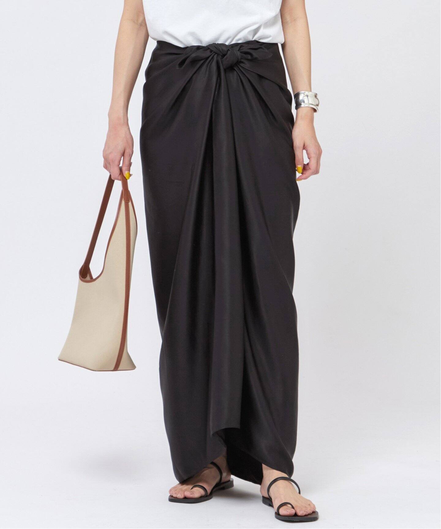 テカリスカート 