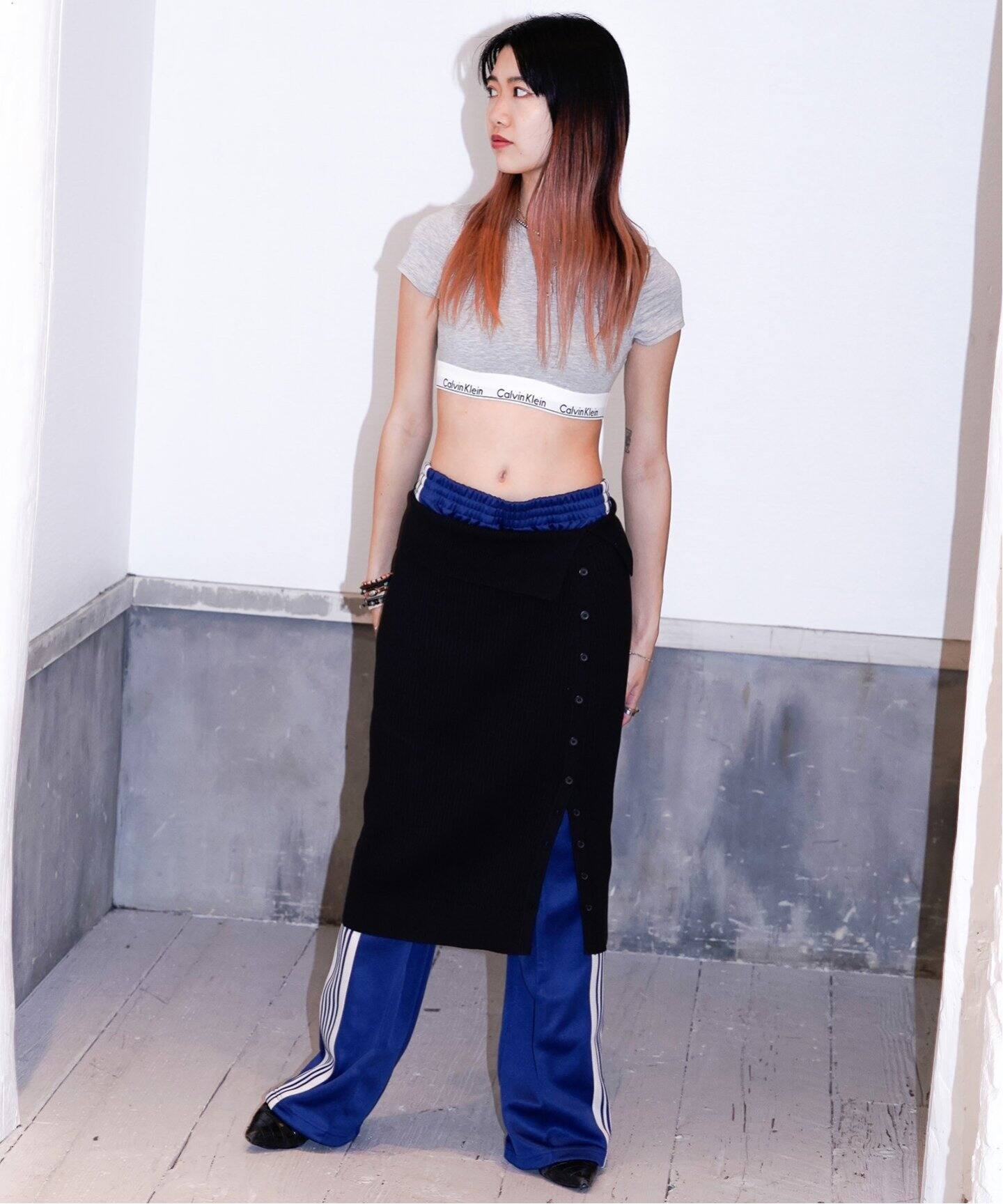 Calvin Klein Jeans A-FOLD OVER SWEATER SK J223352（ひざ丈スカート  