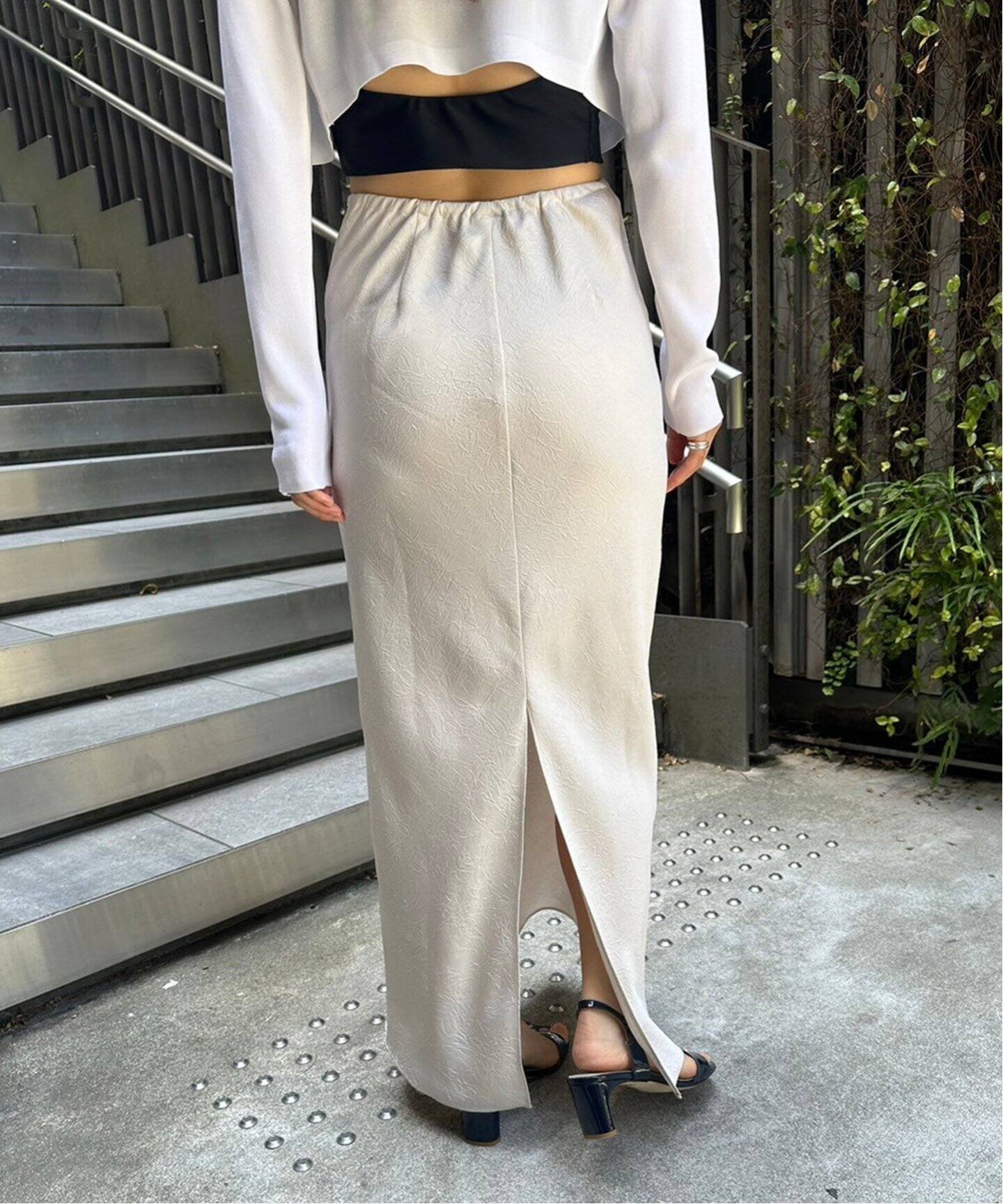 BAUM UND PFERDGARTEN/バウム ウンド ヘルガーデン】サテンスカート  