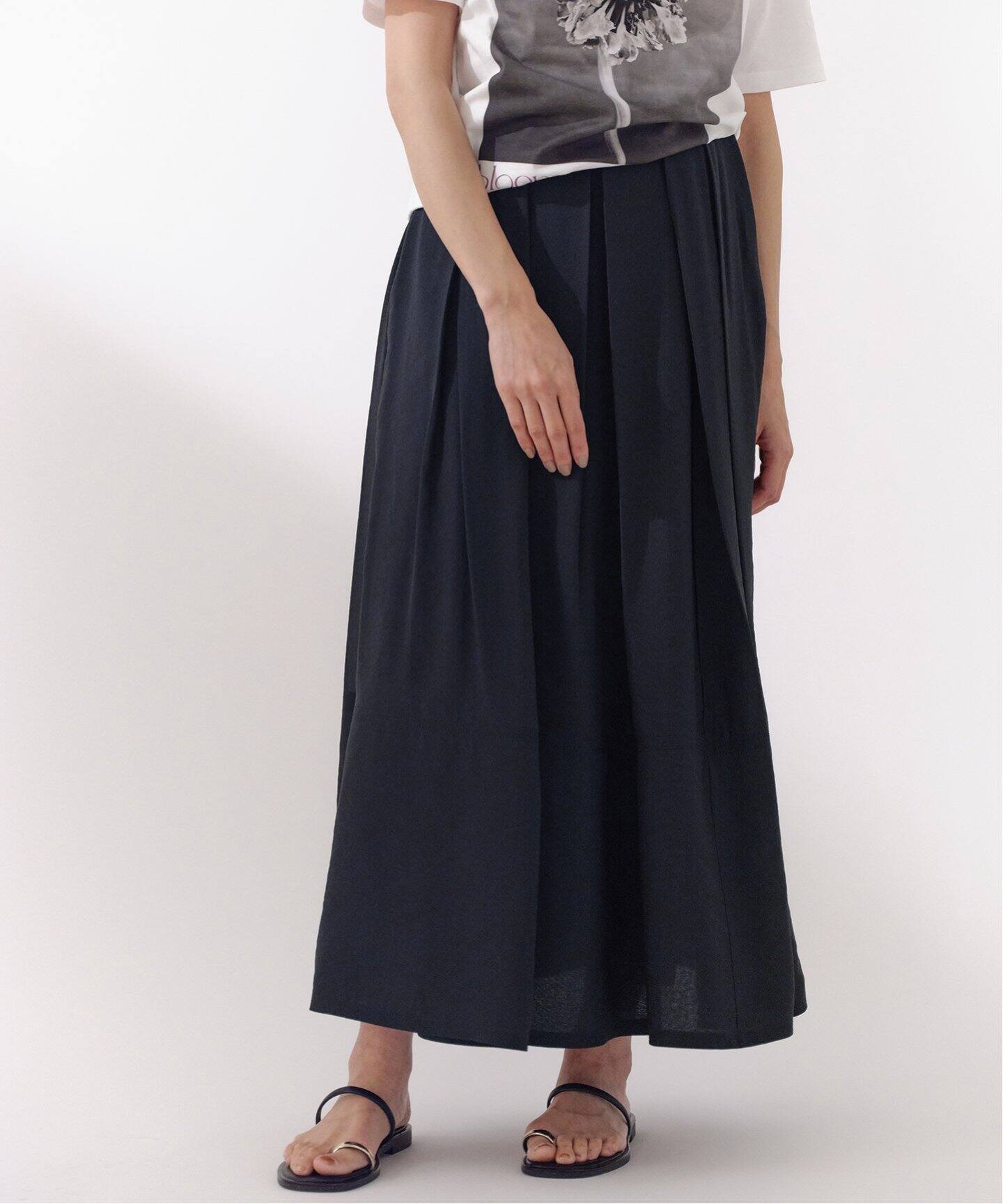 ブライトシアー タックフレアースカート（ロング・マキシ丈スカート  