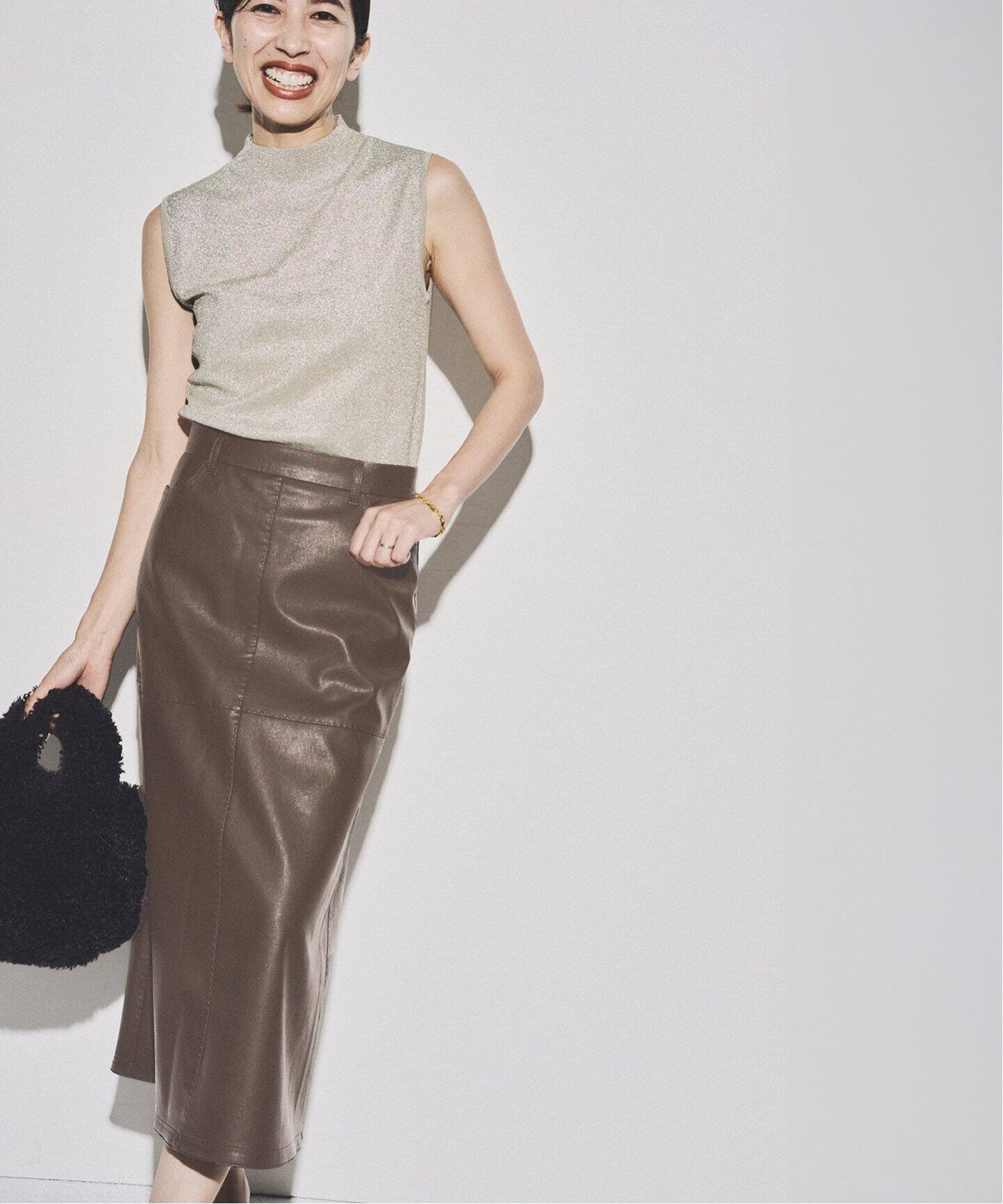 レザーライクトラペーズスカート（ロング・マキシ丈スカート）｜IENA  