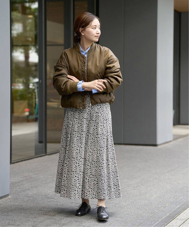 フラワー刺繍タックフレアスカート（ロング・マキシ丈スカート）｜IENA  