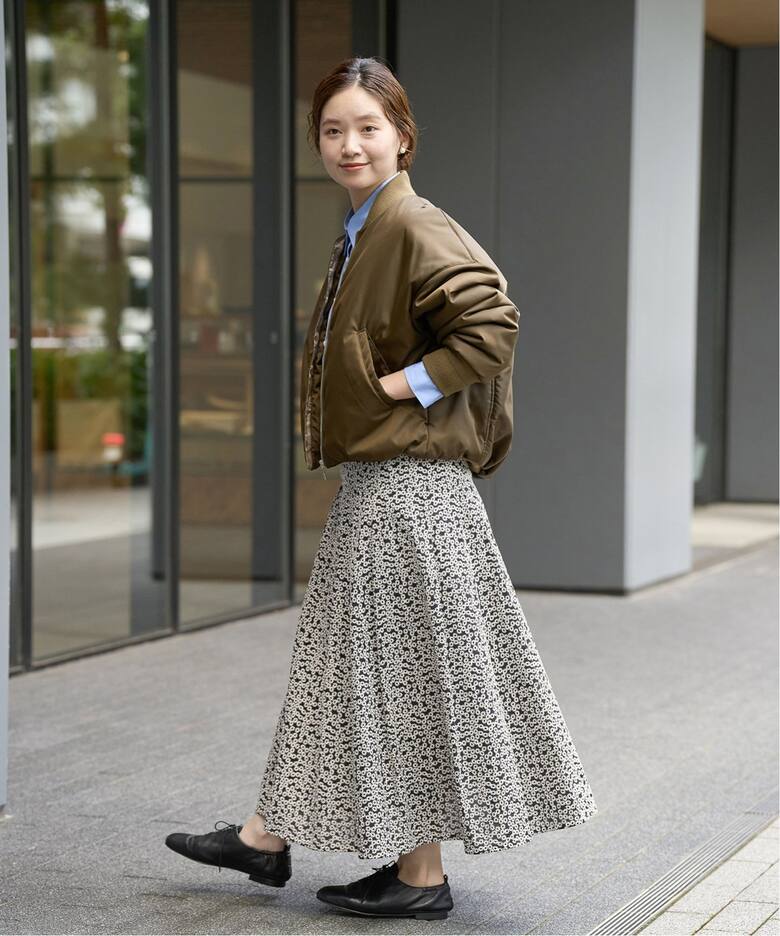 フラワー刺繍タックフレアスカート（ロング・マキシ丈スカート）｜IENA  