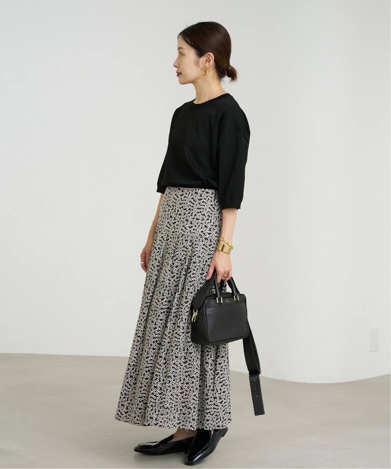 フラワー刺繍タックフレアスカート（ロング・マキシ丈スカート）｜IENA  