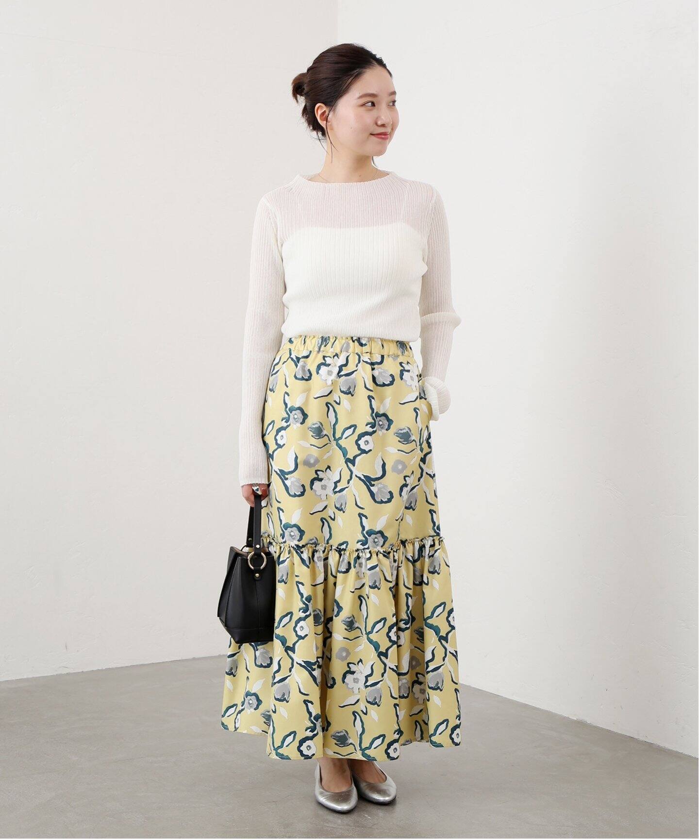 モチーフフラワー ティアードスカート（ロング・マキシ丈スカート  