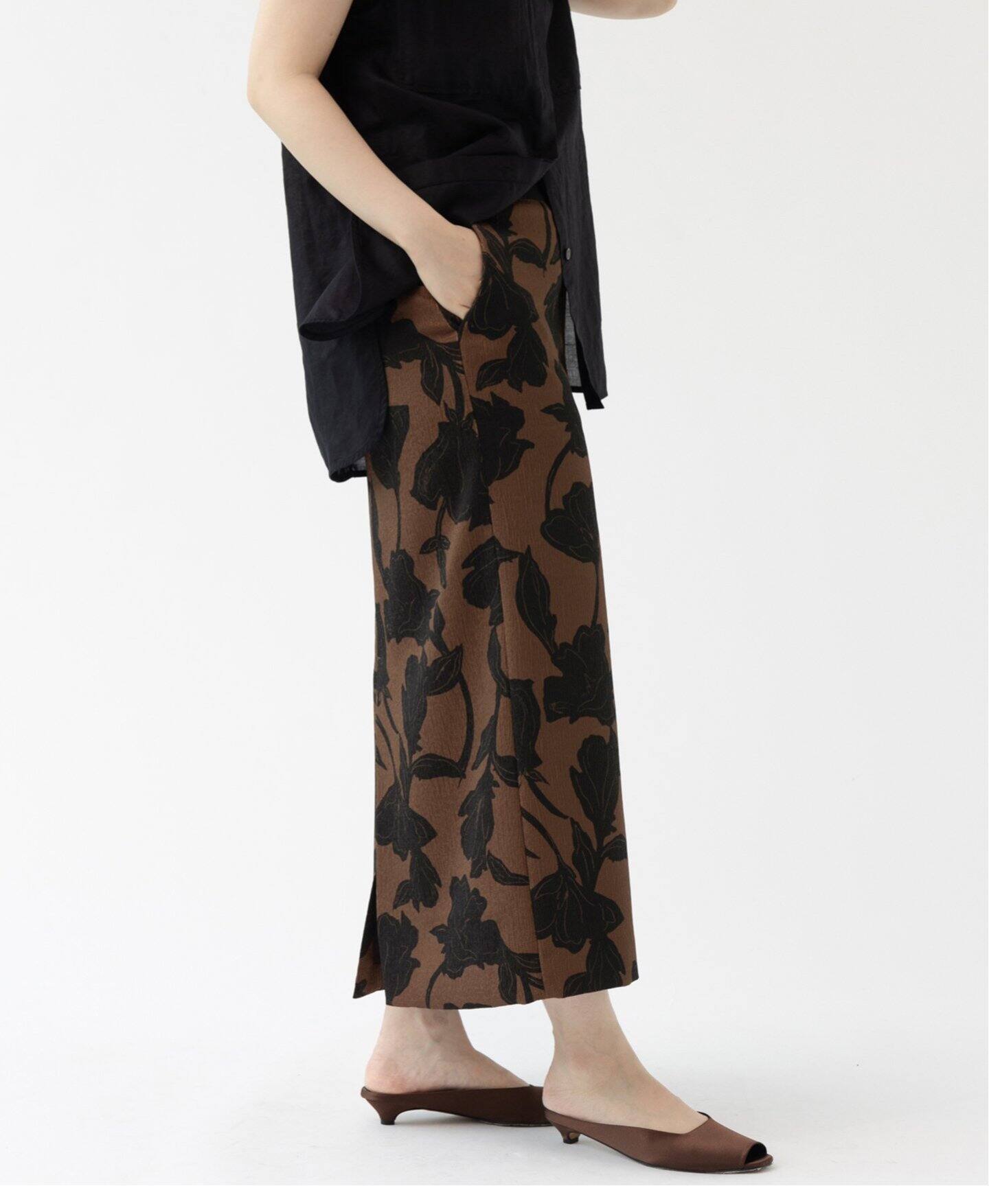 ボタニカルタイトスカート（ロング・マキシ丈スカート）｜IENA（イエナ 