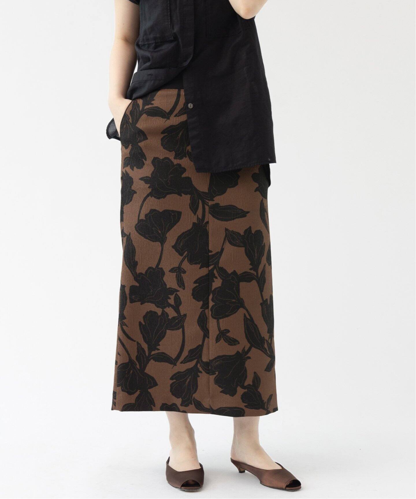 ボタニカルタイトスカート（ロング・マキシ丈スカート）｜IENA（イエナ 