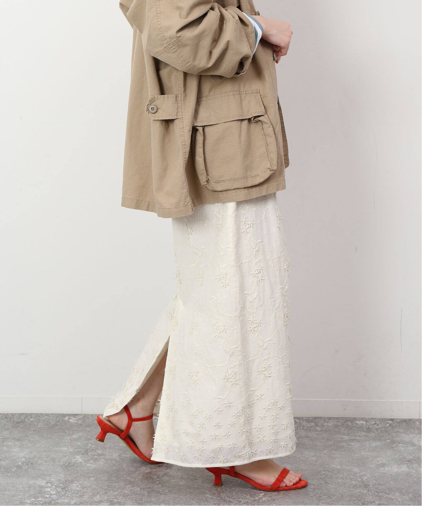 コットンフラワーモチーフ刺繍スカート（ロング・マキシ丈スカート  