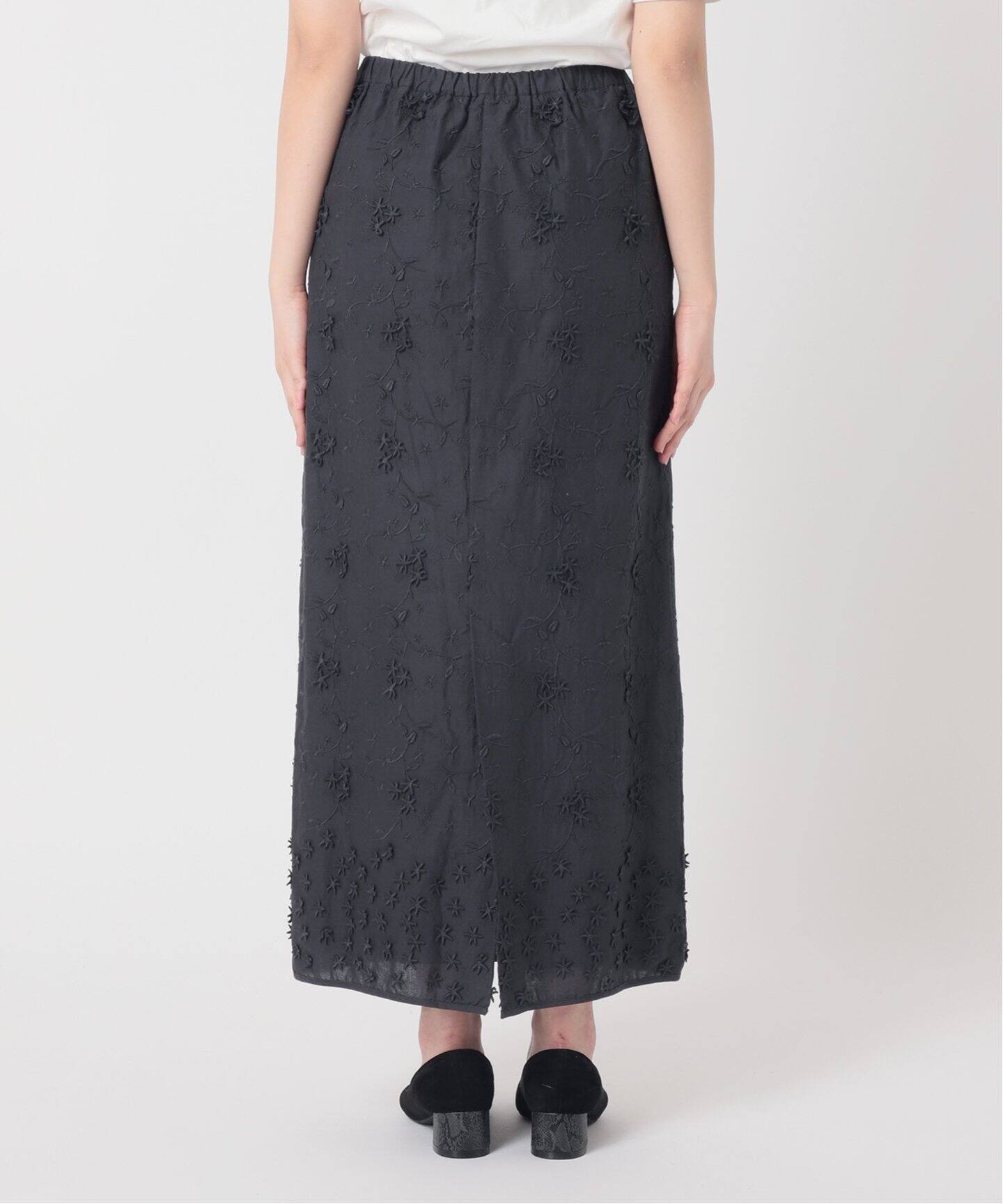 コットンフラワーモチーフ刺繍スカート（ロング・マキシ丈スカート  