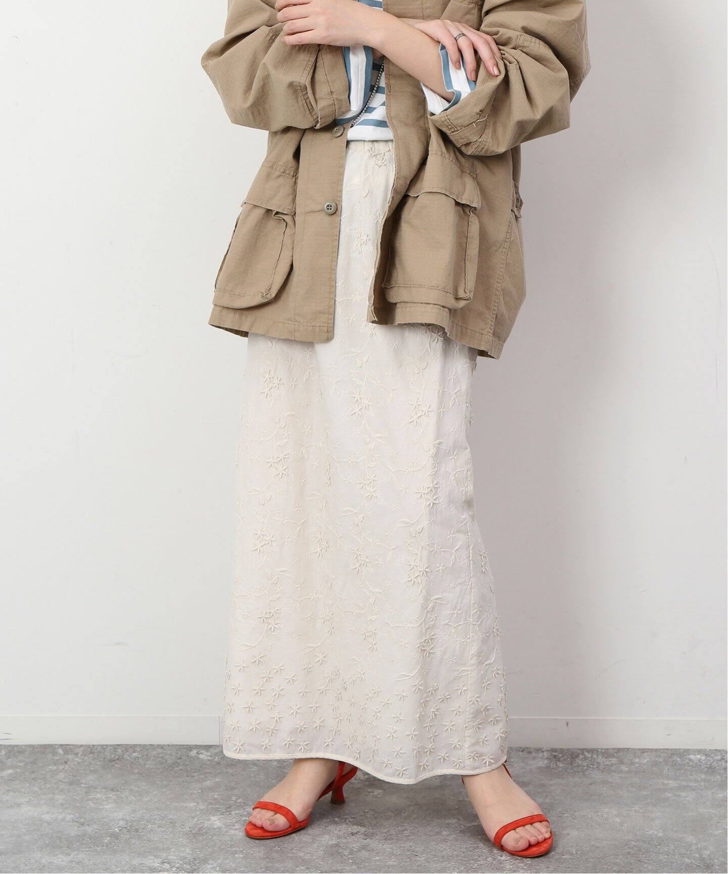 コットンフラワーモチーフ刺繍スカート（ロング・マキシ丈スカート  