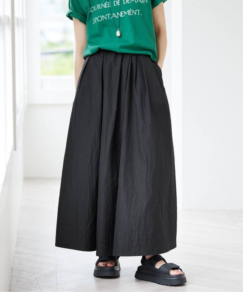 タフタ タックギャザースカート（ロング・マキシ丈スカート）｜SLOBE  