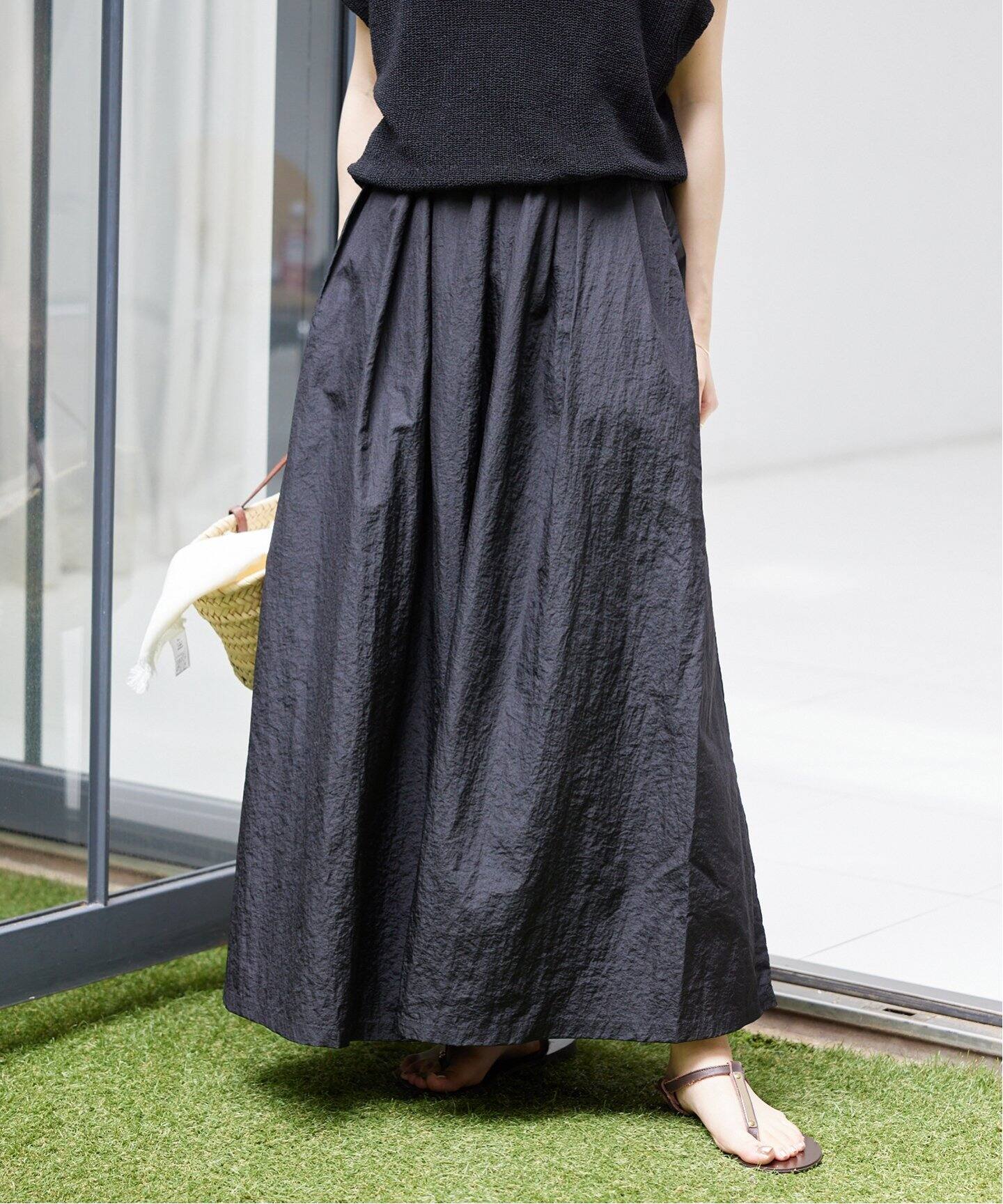 タフタ タックギャザースカート（ロング・マキシ丈スカート）｜SLOBE  