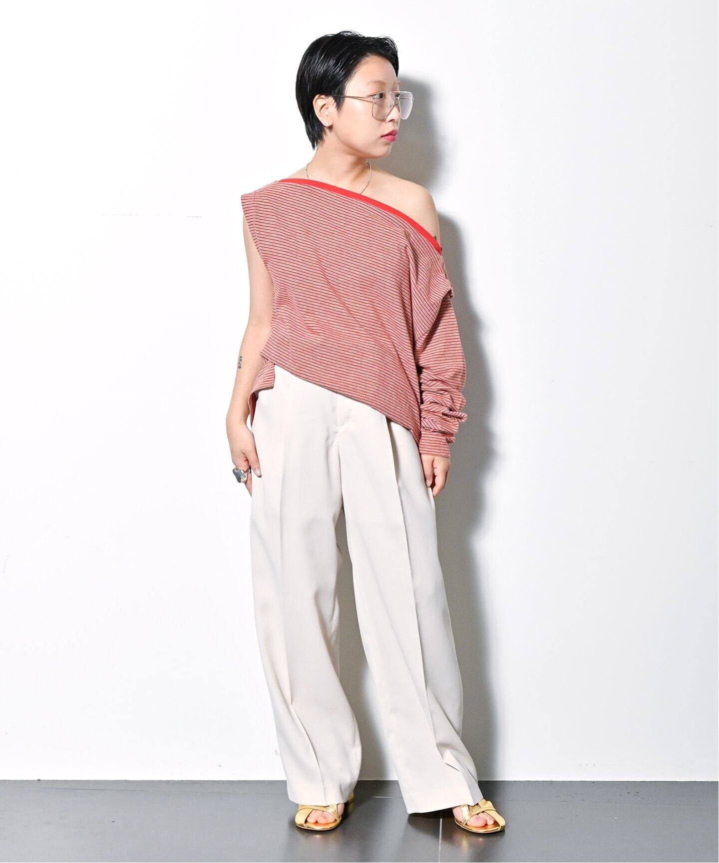 KURO 別注 ONE SHOULDER TEE：Tシャツ（Tシャツ／カットソー 
