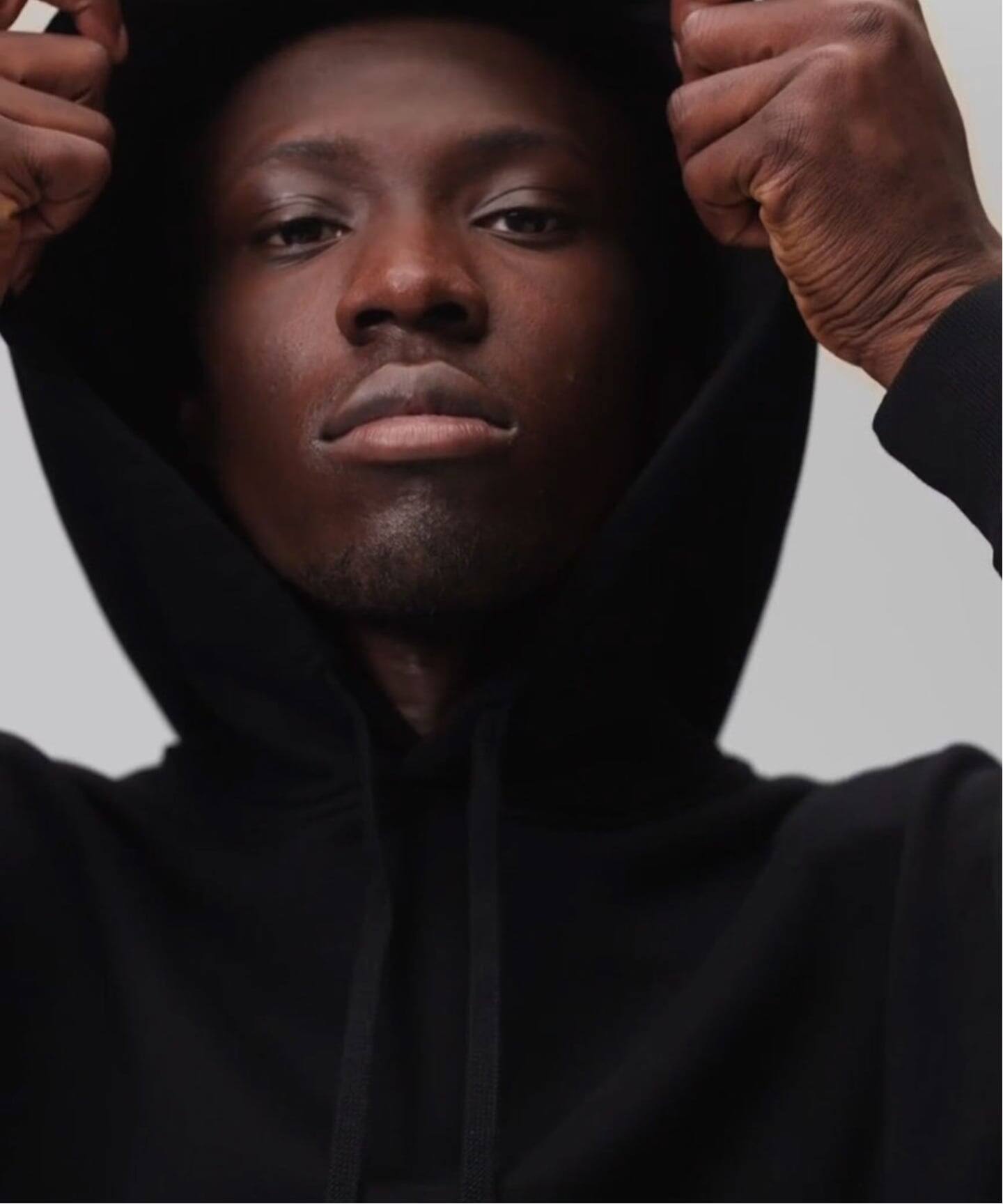 KYOTO BLACK MIDWEIGHT TERRY CLASSIC HOODIE（パーカー）｜REIGNING