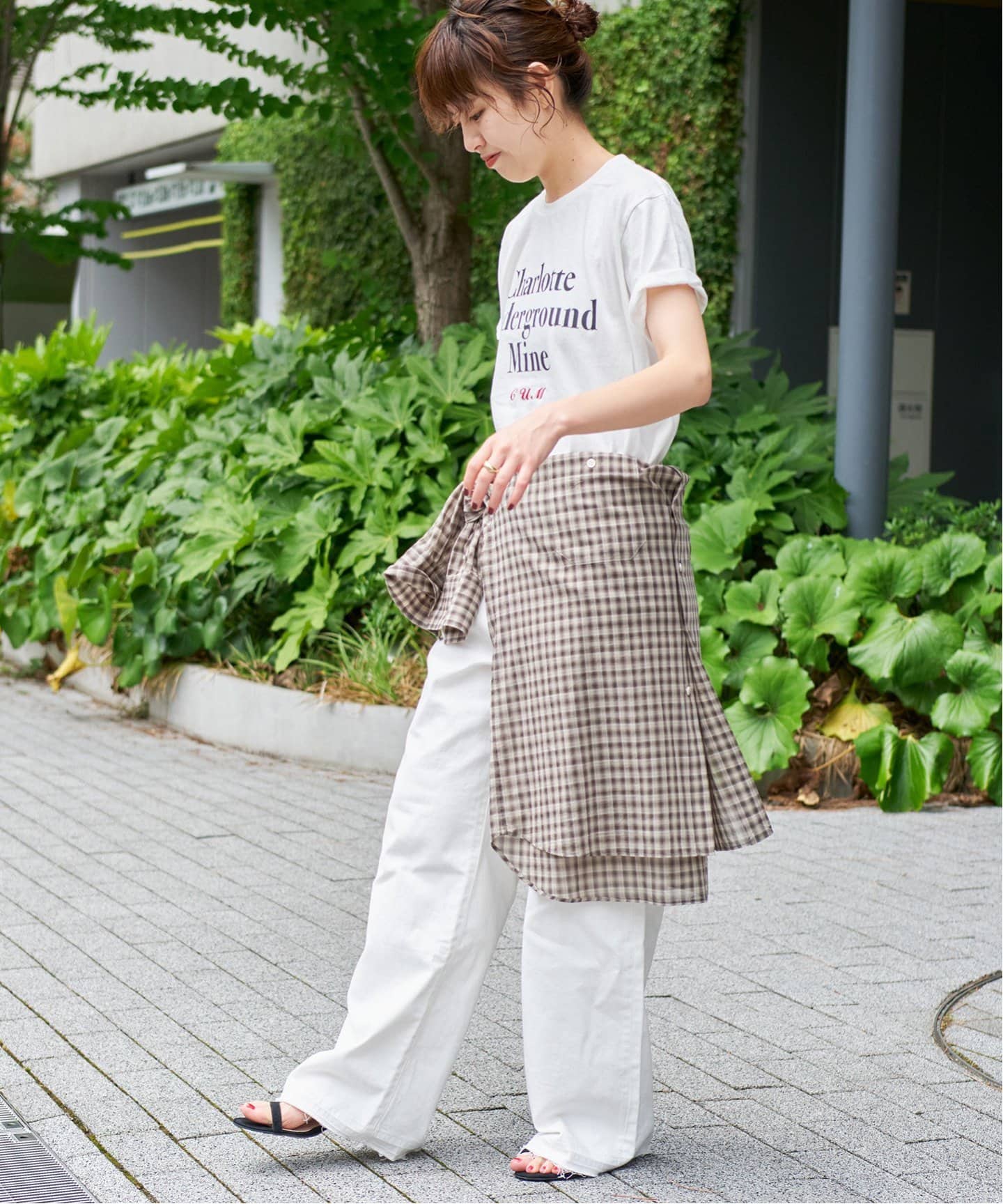 ロゴプリントエンブロイダリーTシャツ1（Tシャツ／カットソー）｜Spick