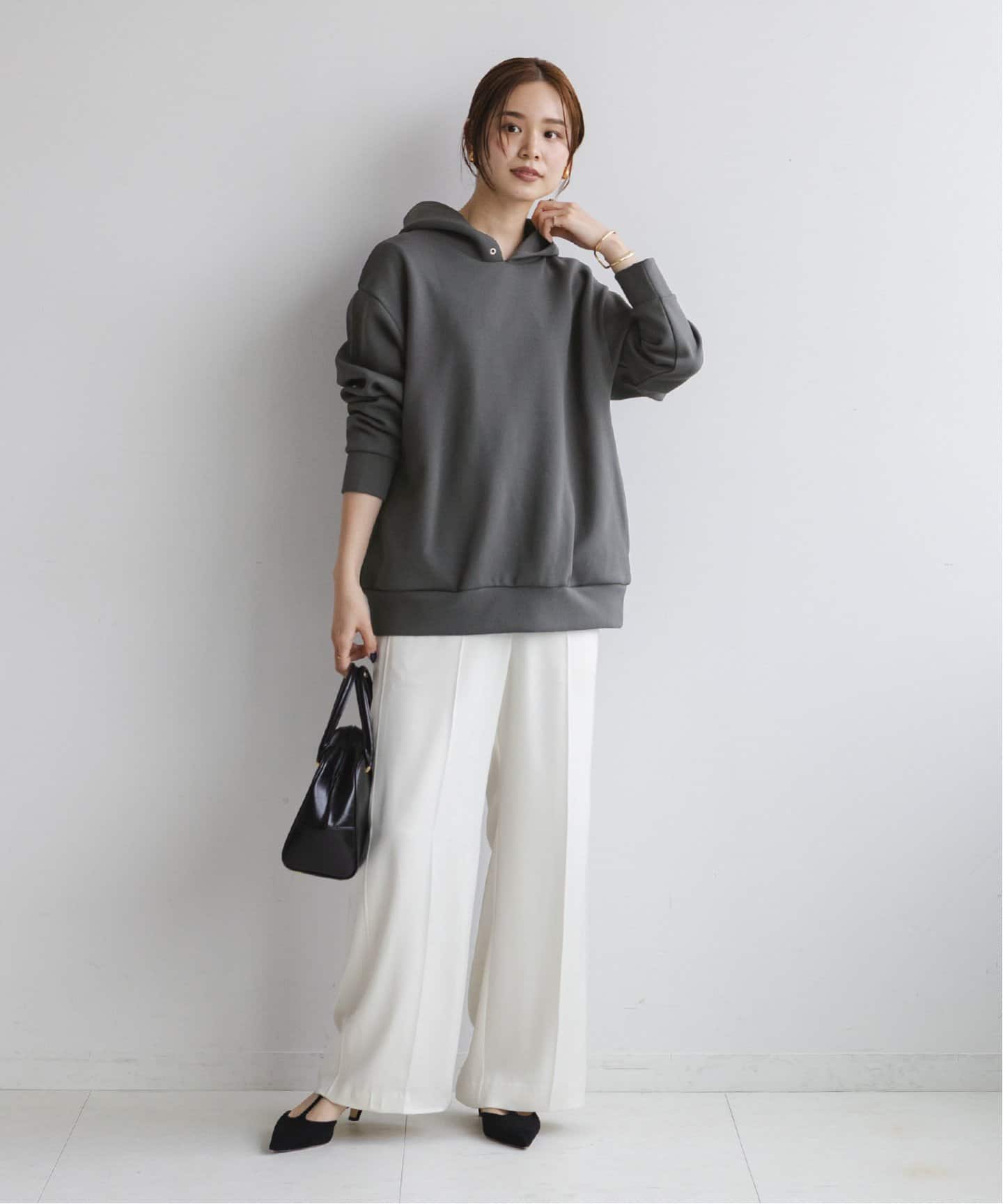 一部店舗・WEB限定》ダンボールフーディープルオーバー