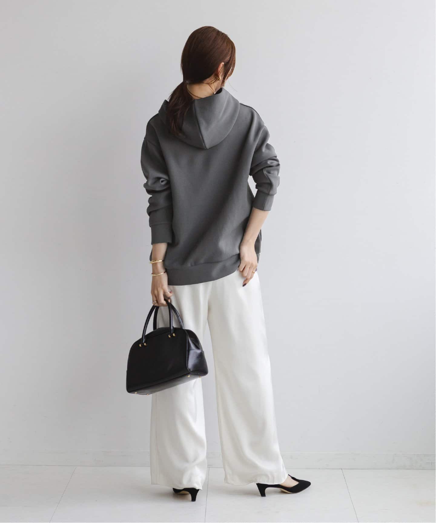 一部店舗・WEB限定》ダンボールフーディープルオーバー
