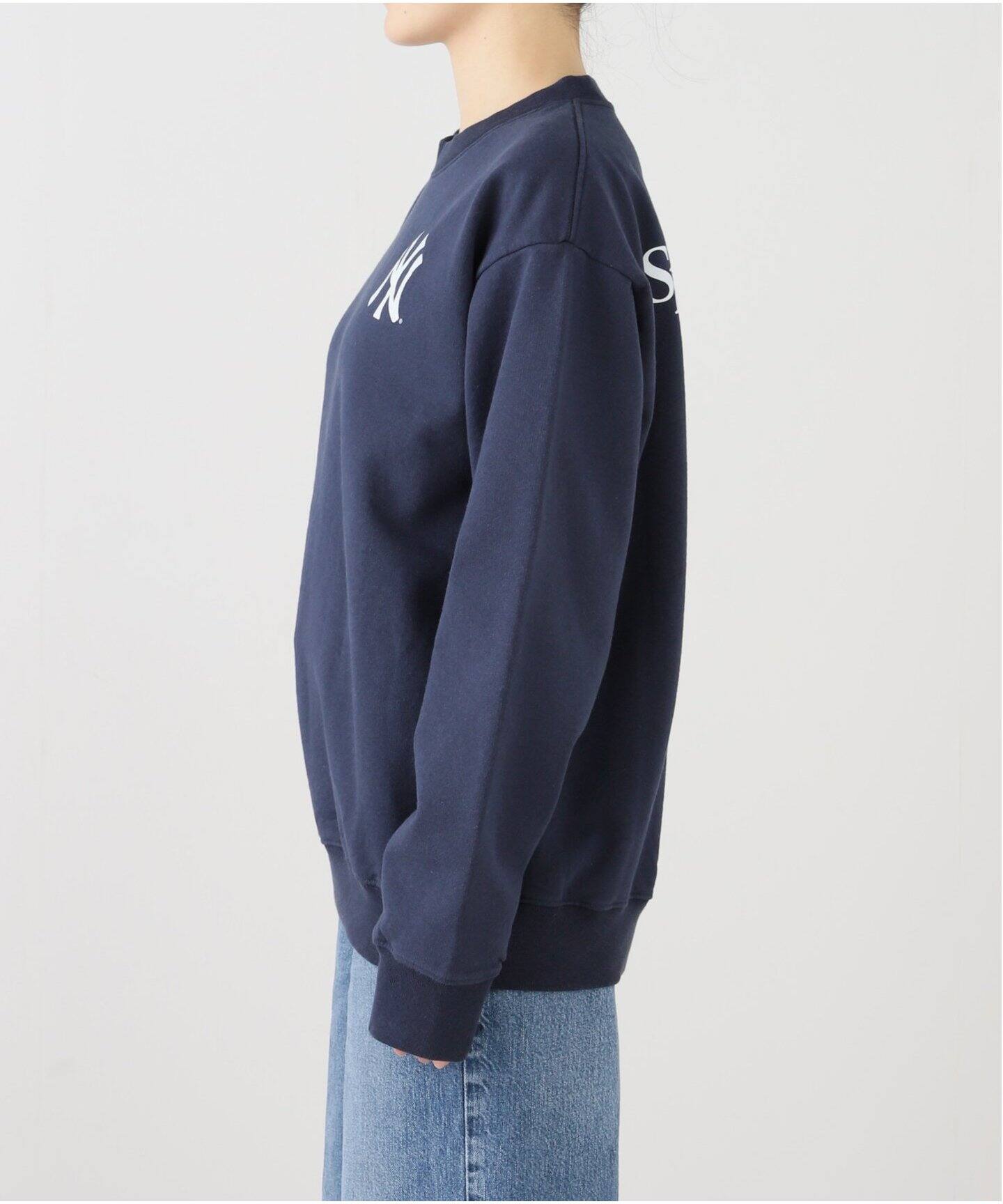 SPORTY&RICH / スポーティアンドリッチ】YANKEES SERIF CREWNECK 
